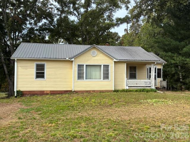 949 Cove Road Property Photo 1