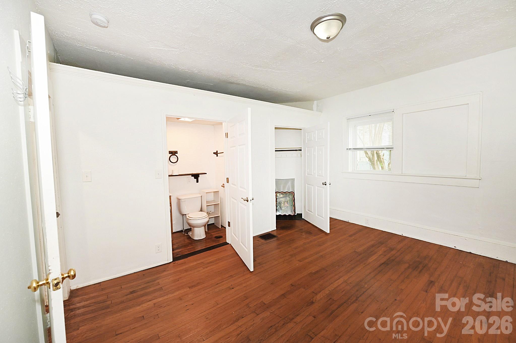755 2nd Avenue Property Photo 2