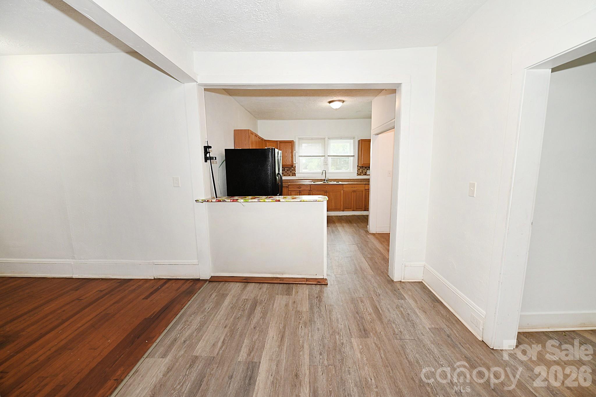 755 2nd Avenue Property Photo 8