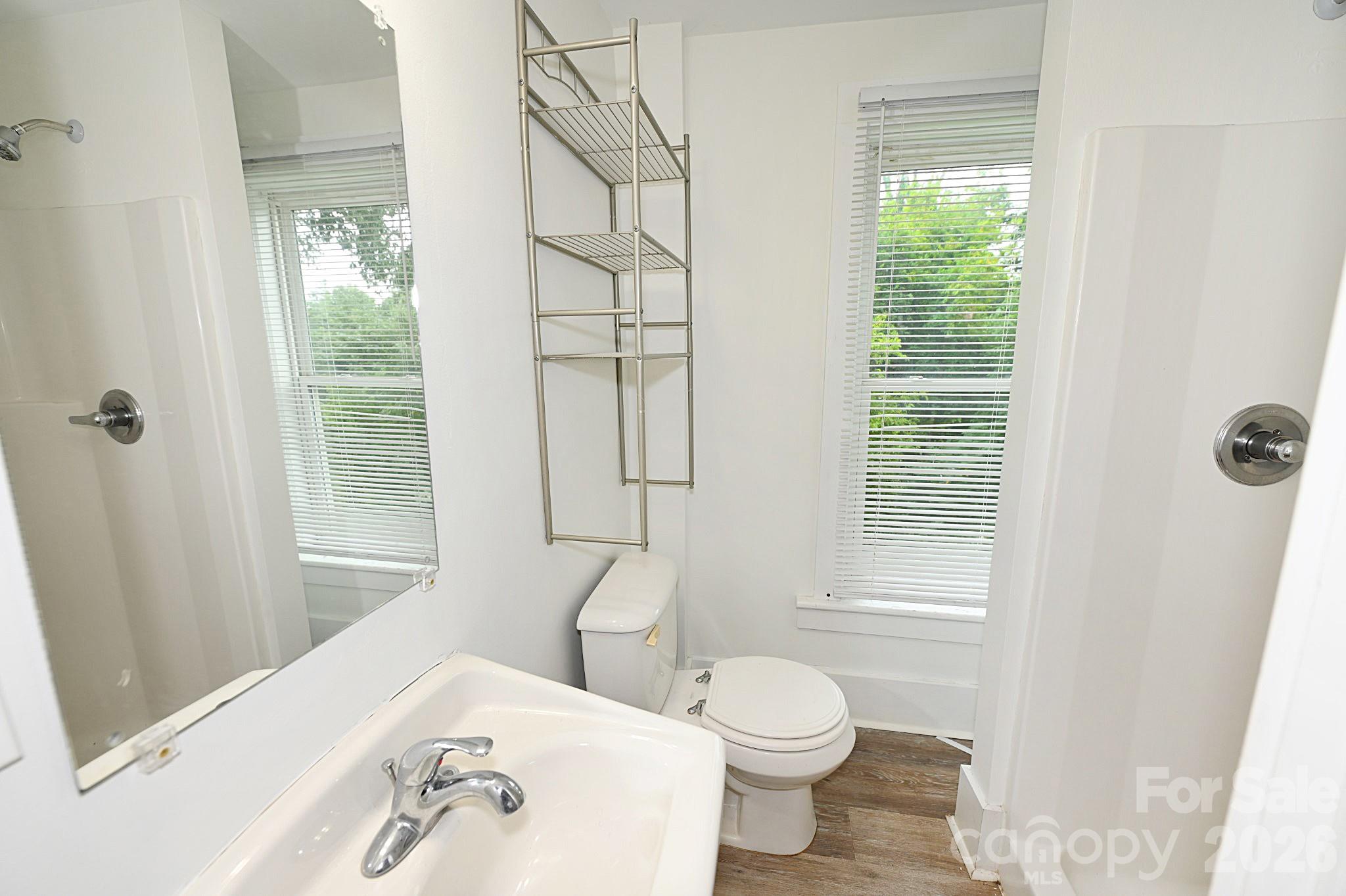 755 2nd Avenue Property Photo 16