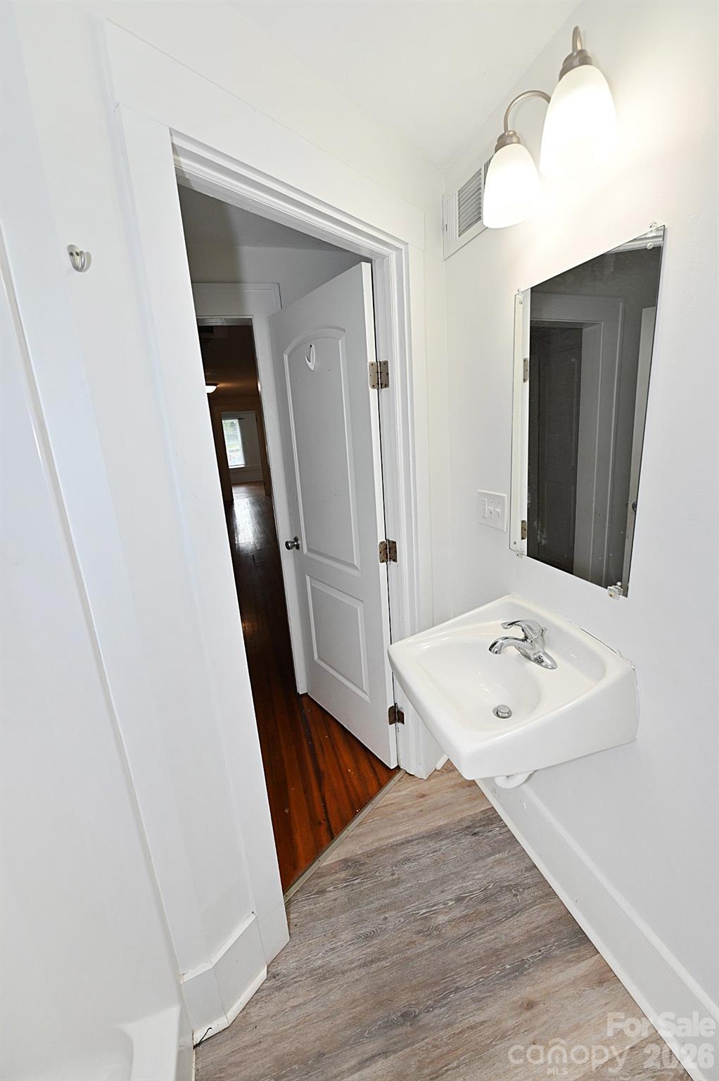 755 2nd Avenue Property Photo 17