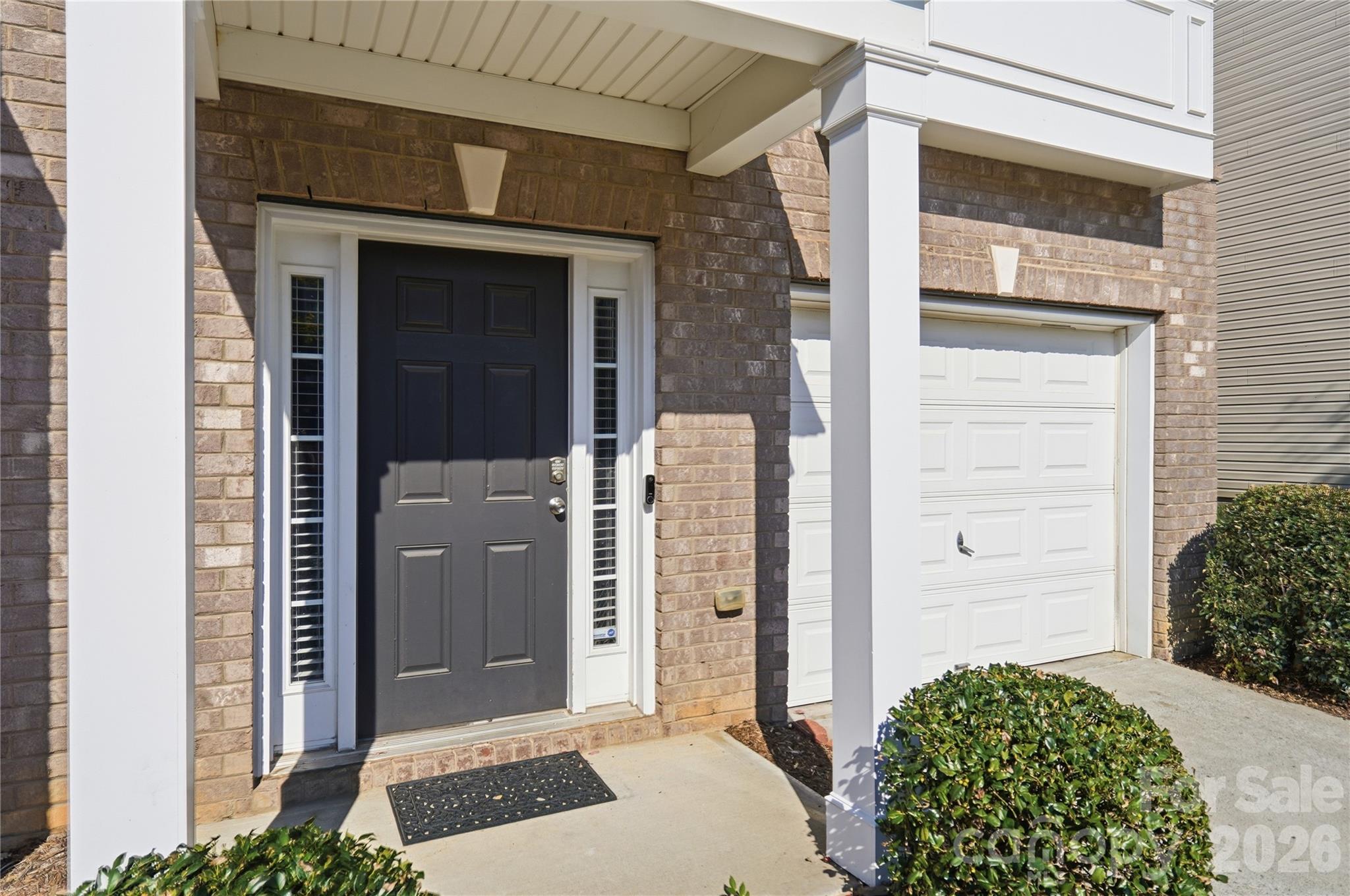 9808 Walkers Glen Drive Property Photo 2