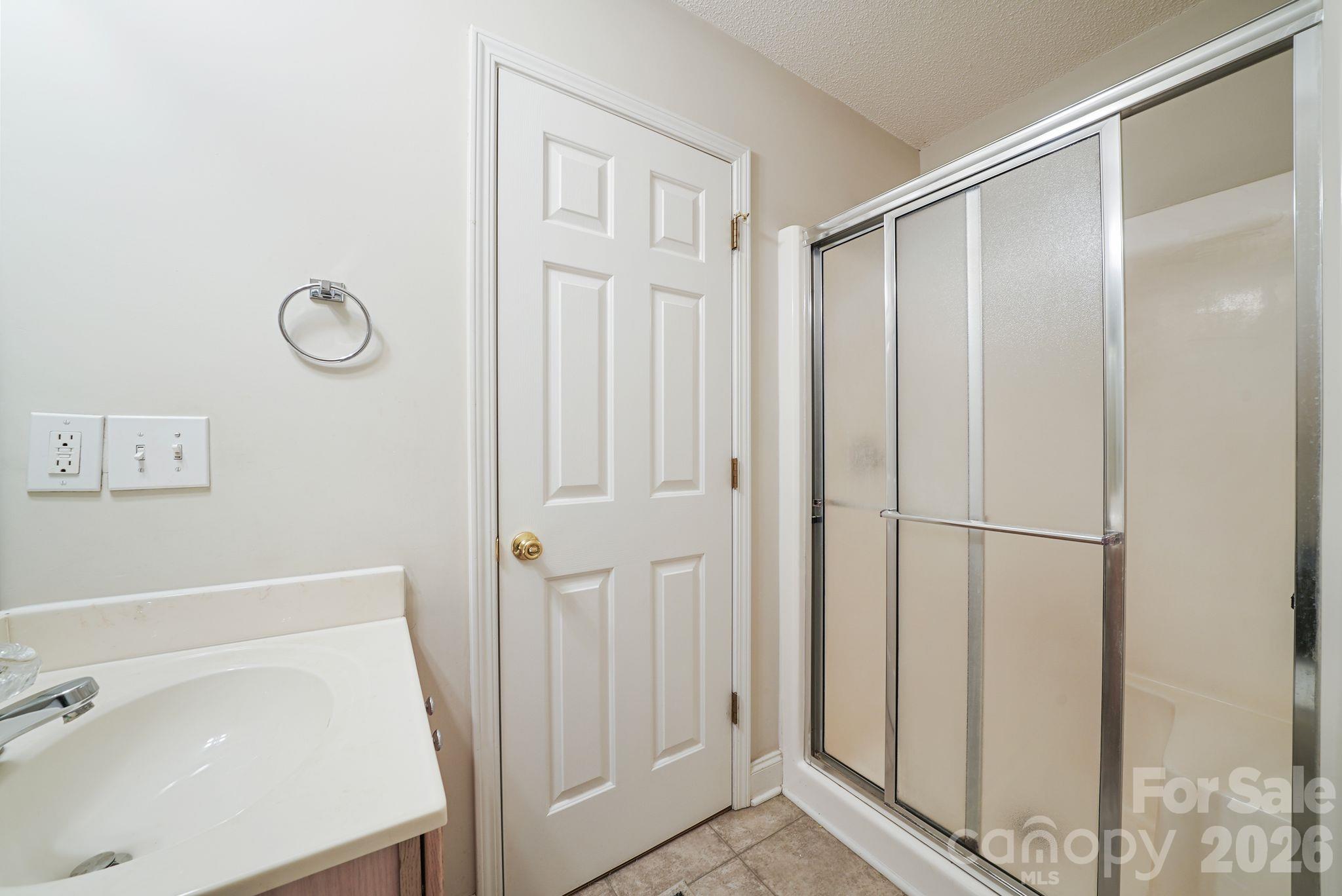 1749 Sells Road Property Photo 13