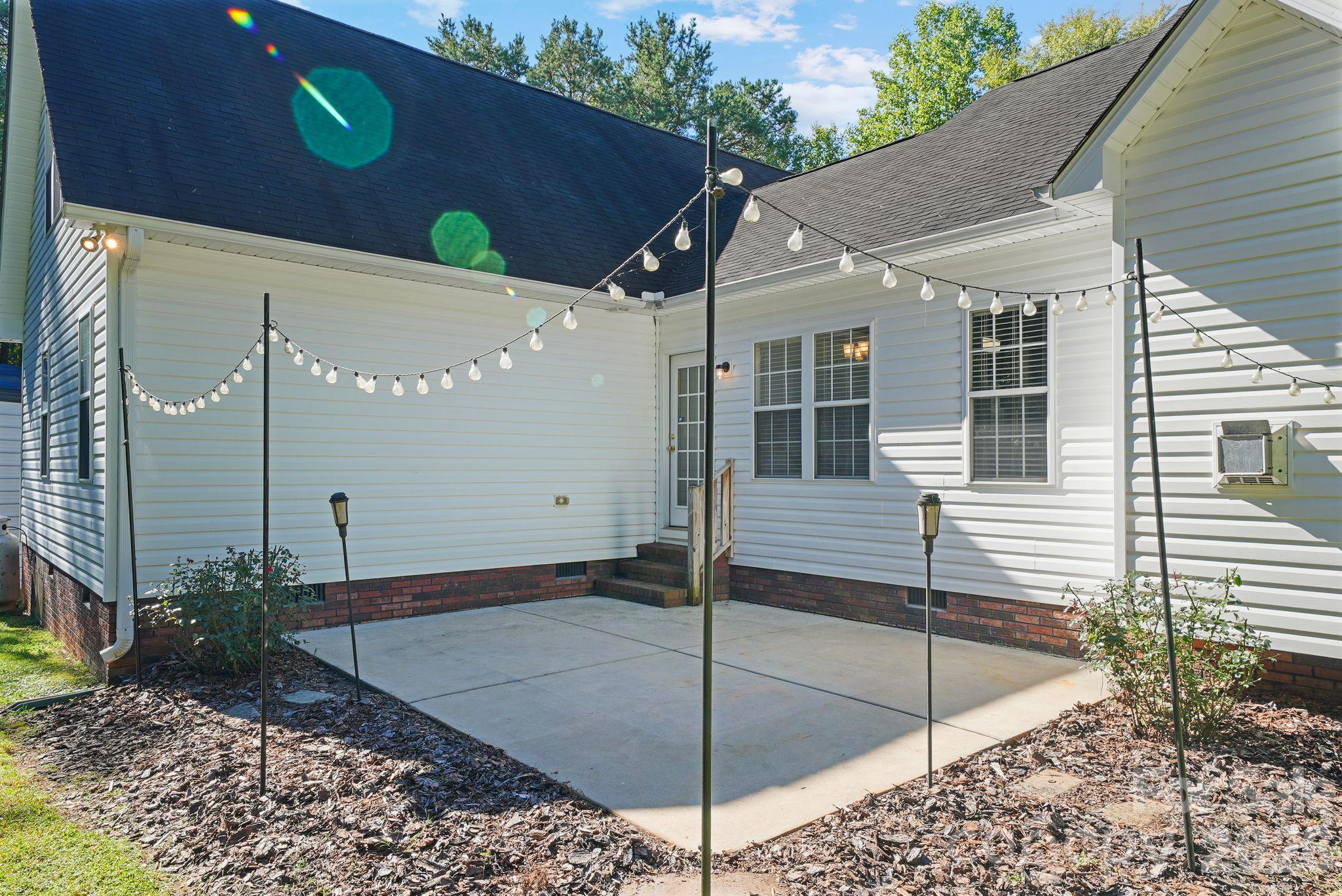 1749 Sells Road Property Photo 18