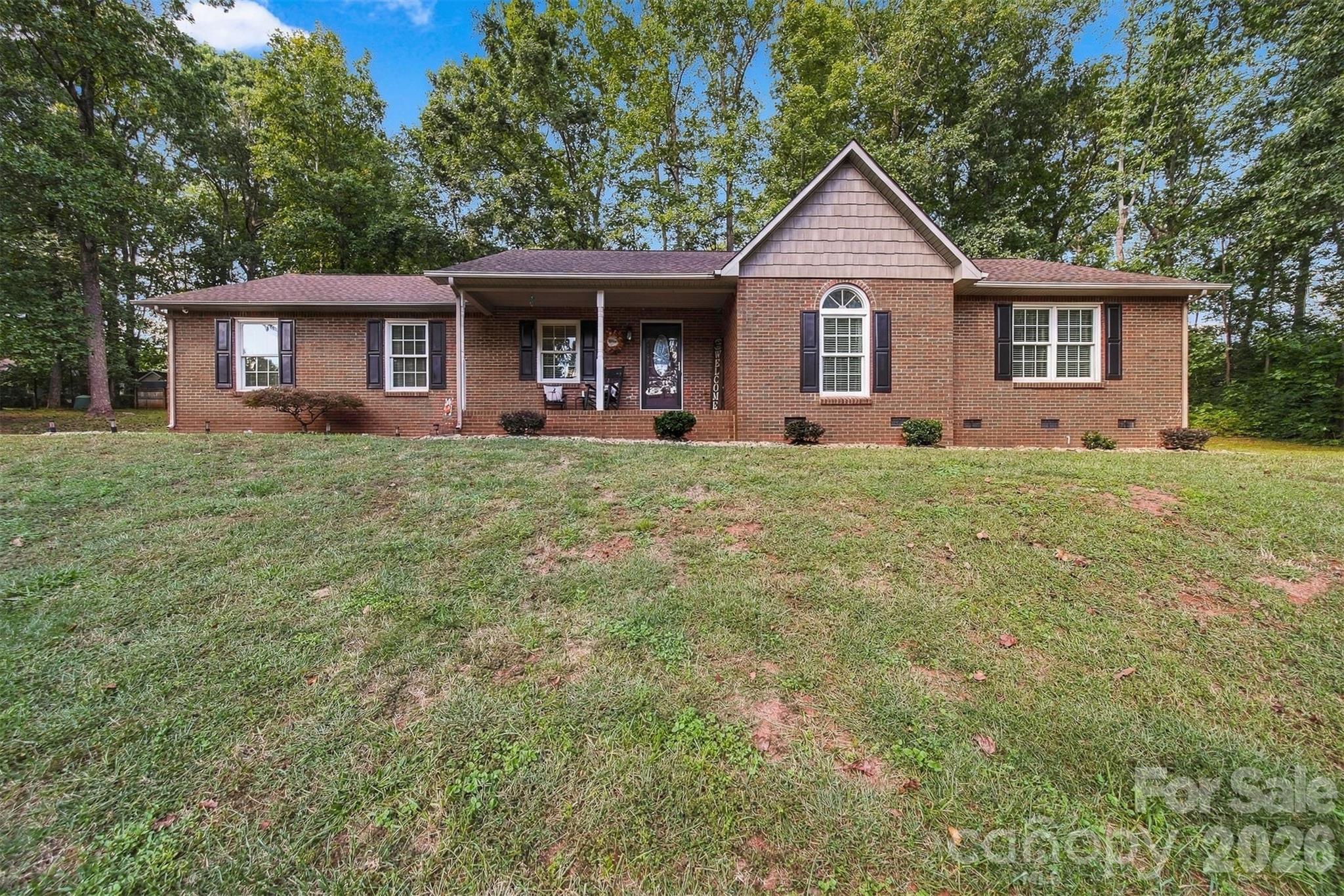 1636 Wellington Avenue Property Photo 1