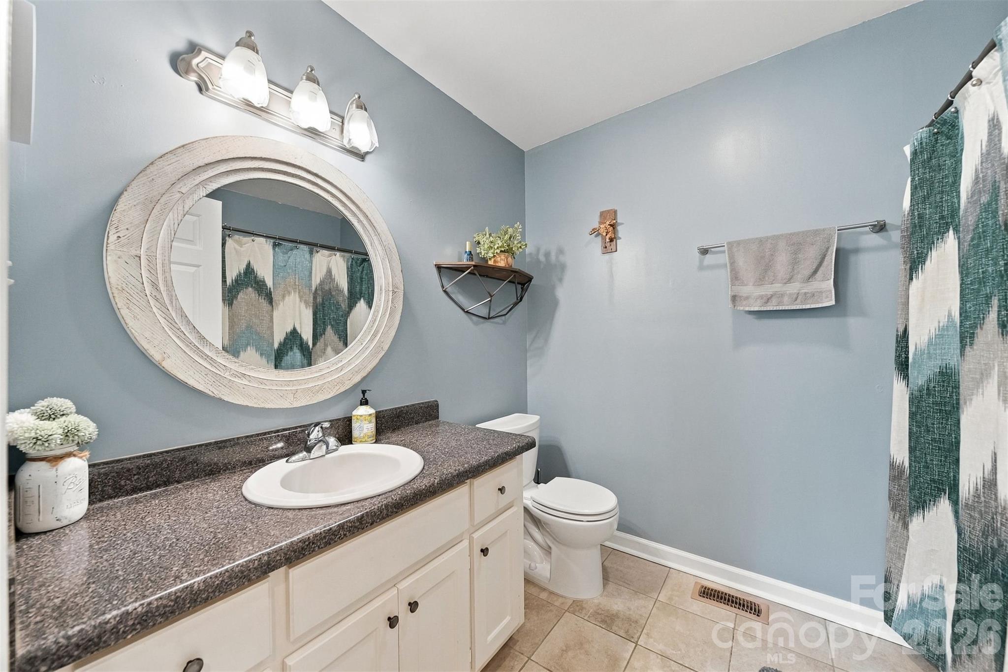 1636 Wellington Avenue Property Photo 18