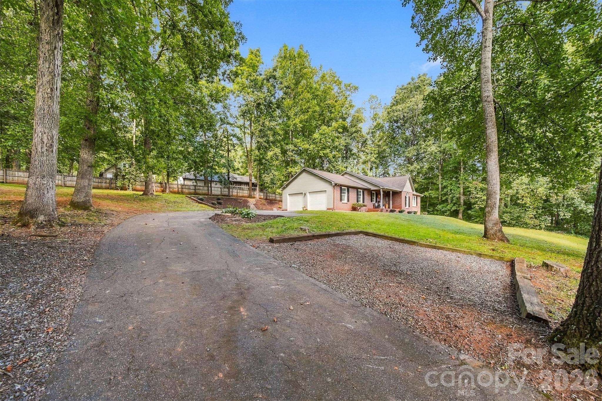 1636 Wellington Avenue Property Photo 22