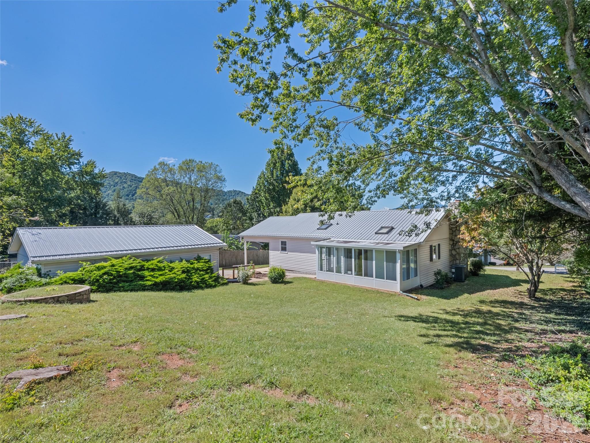 158 Candlelight Circle Property Photo 5