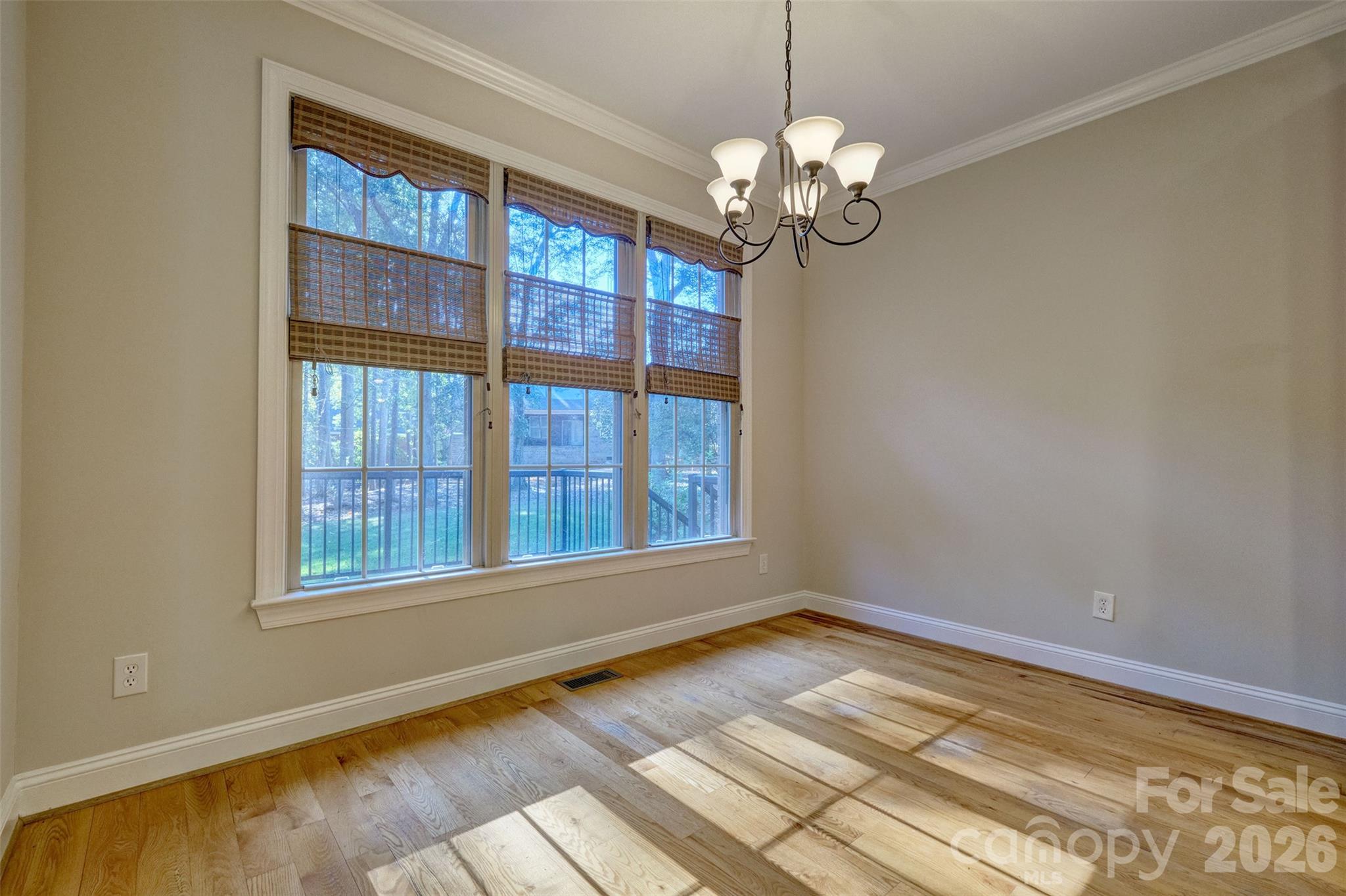 225 Highland Forest Drive Property Photo 8