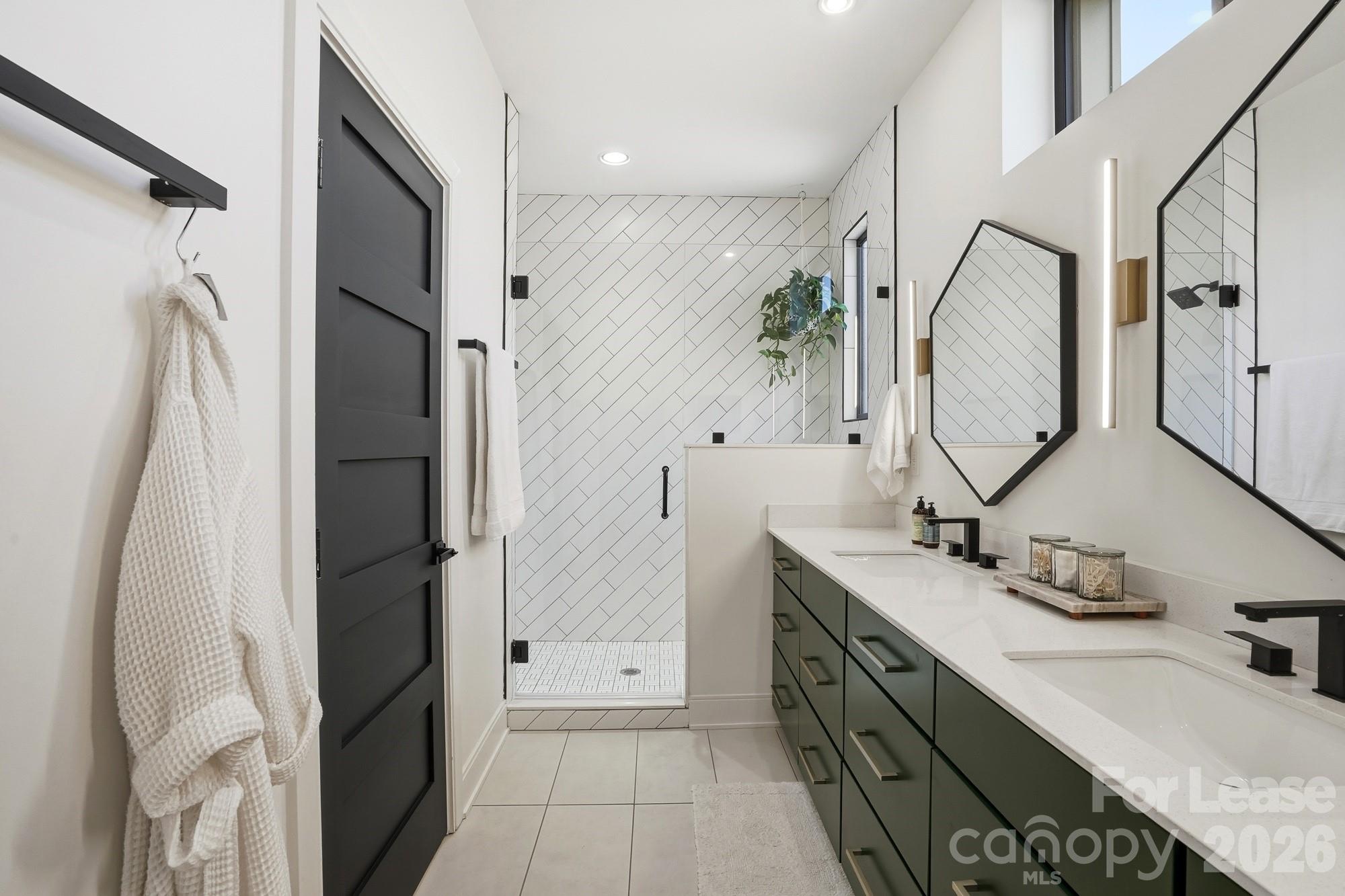 3301 Spencer Street Property Photo 29