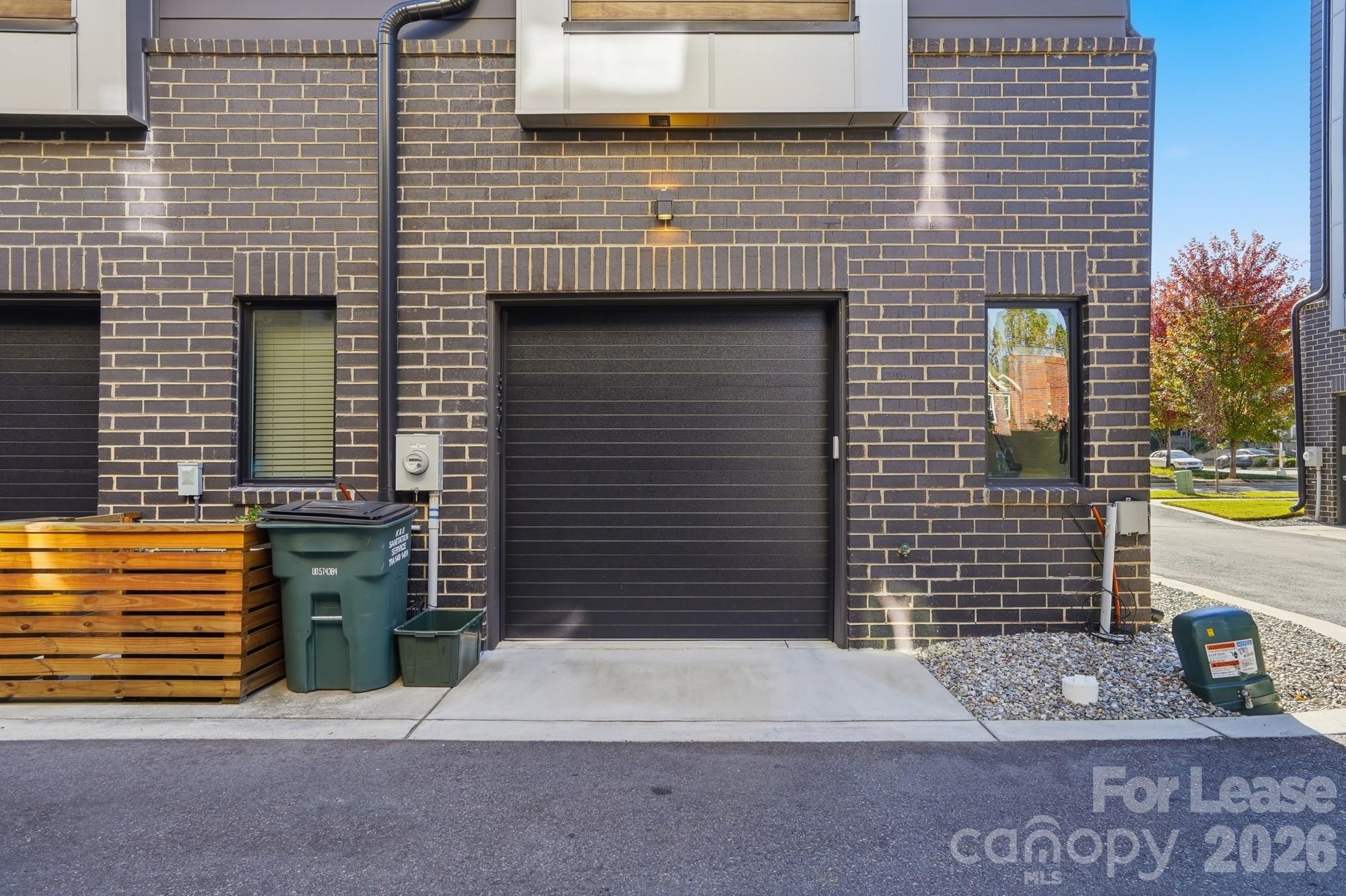 3301 Spencer Street Property Photo 39