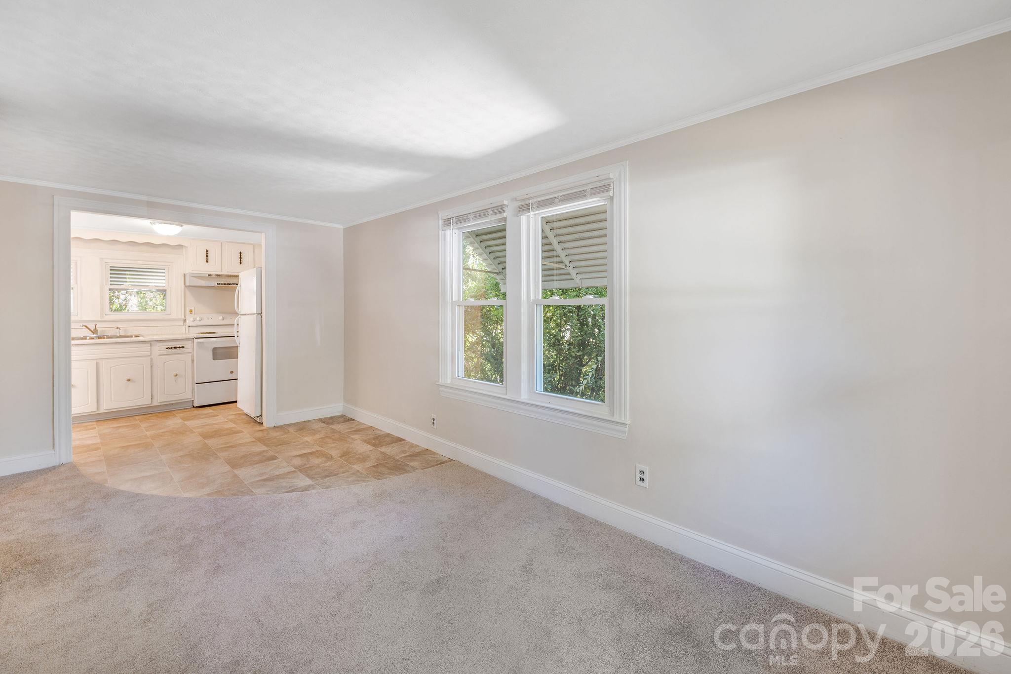 8 Maple Crescent Street Property Photo 8