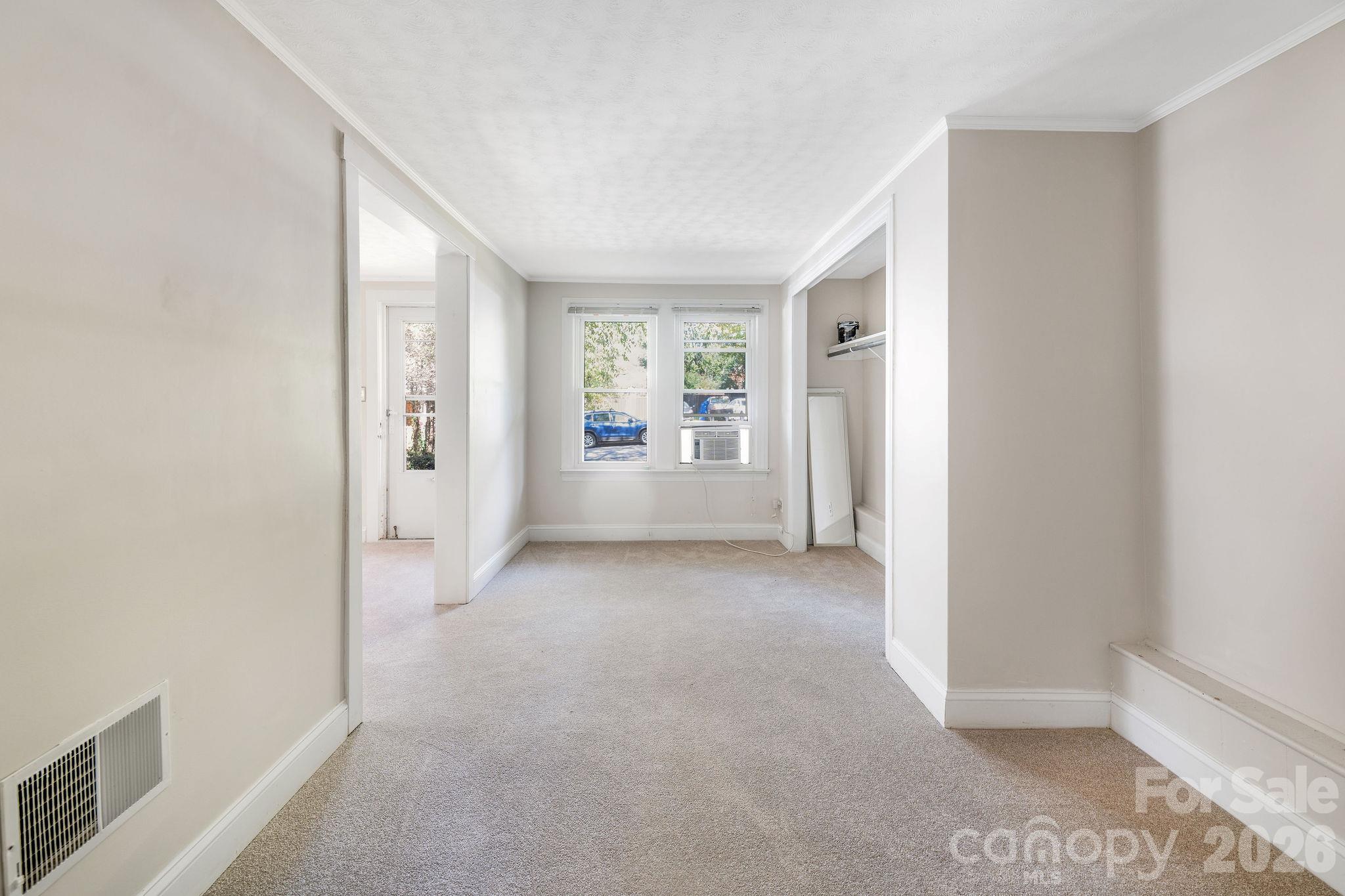 8 Maple Crescent Street Property Photo 10