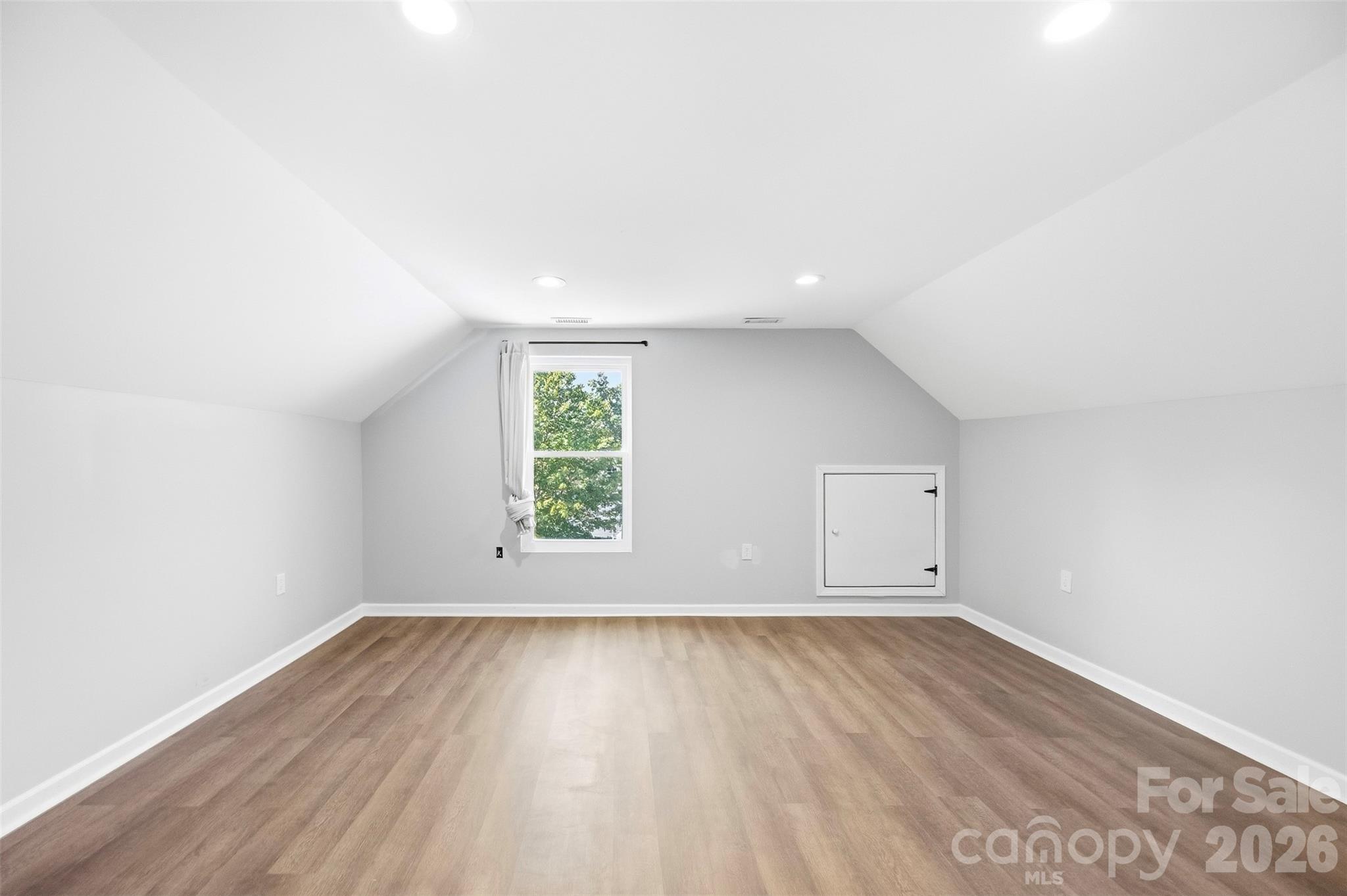 3787 Rolling View Lane Property Photo 17