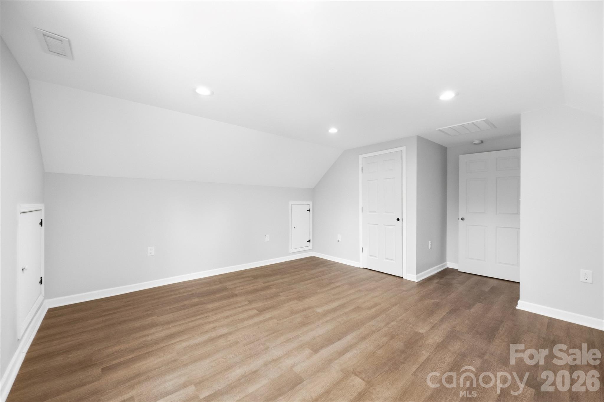3787 Rolling View Lane Property Photo 18