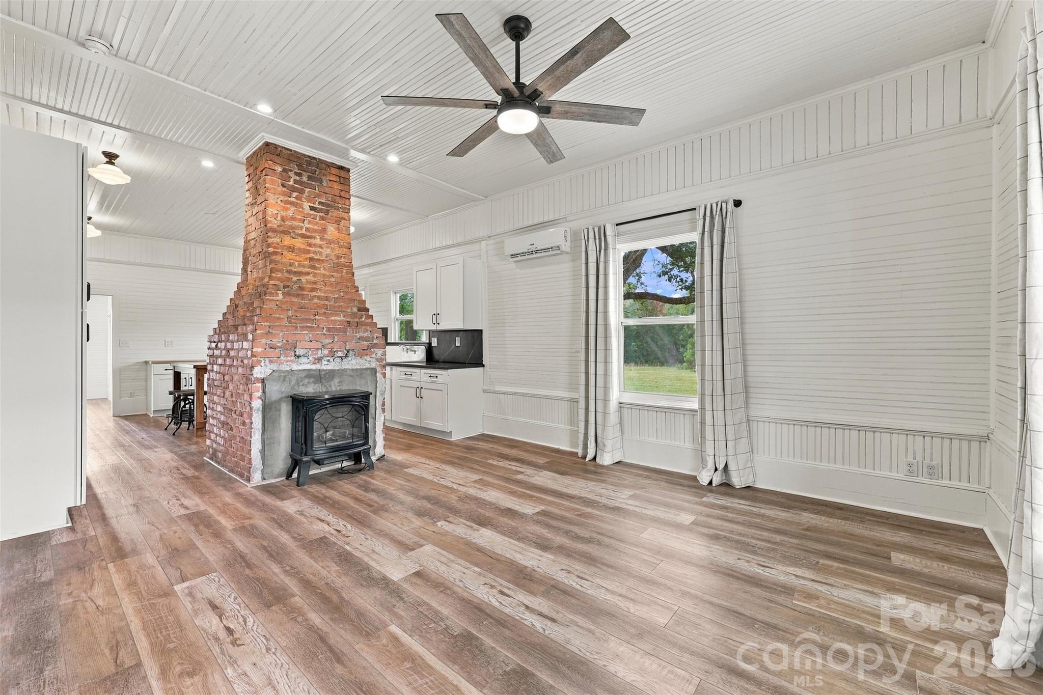 318 Sellers Watson Lane Property Photo 6