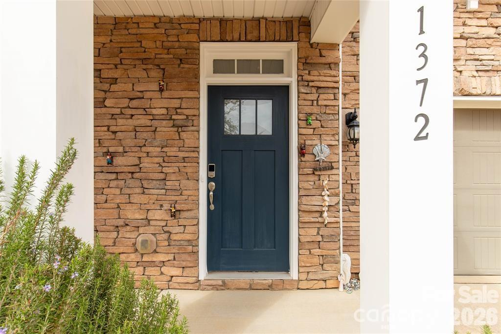 1372 Rainier Drive Property Photo 5