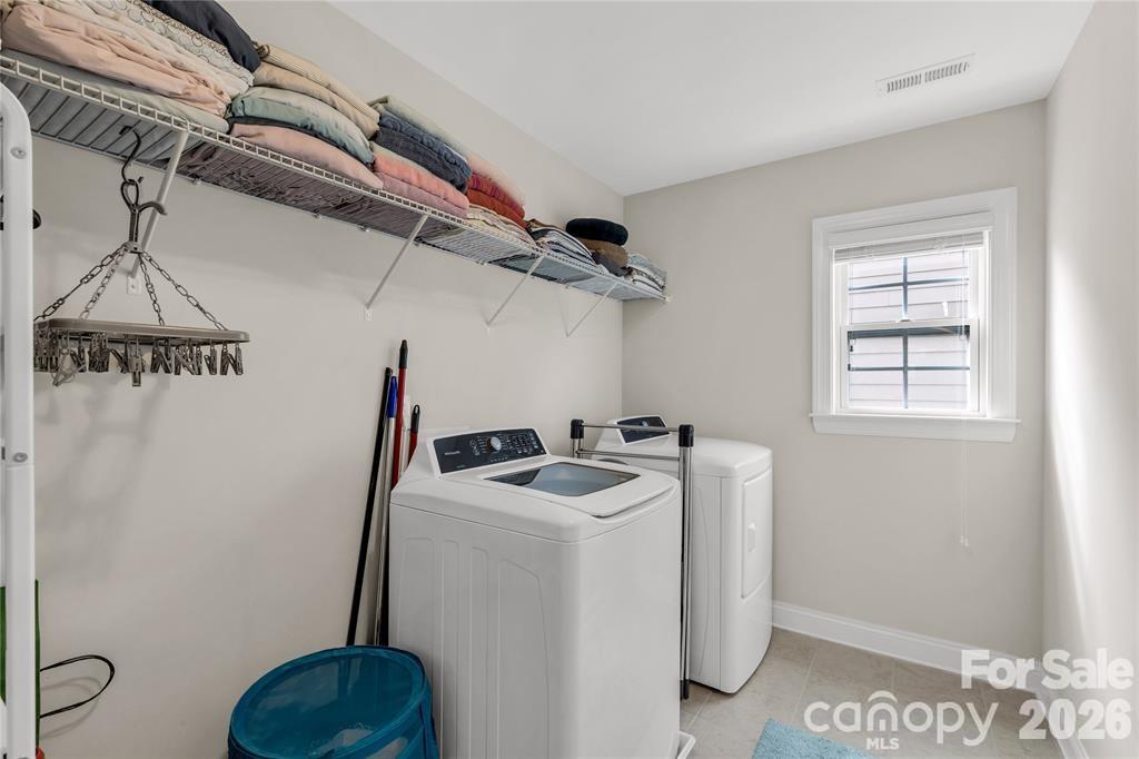 1372 Rainier Drive Property Photo 29