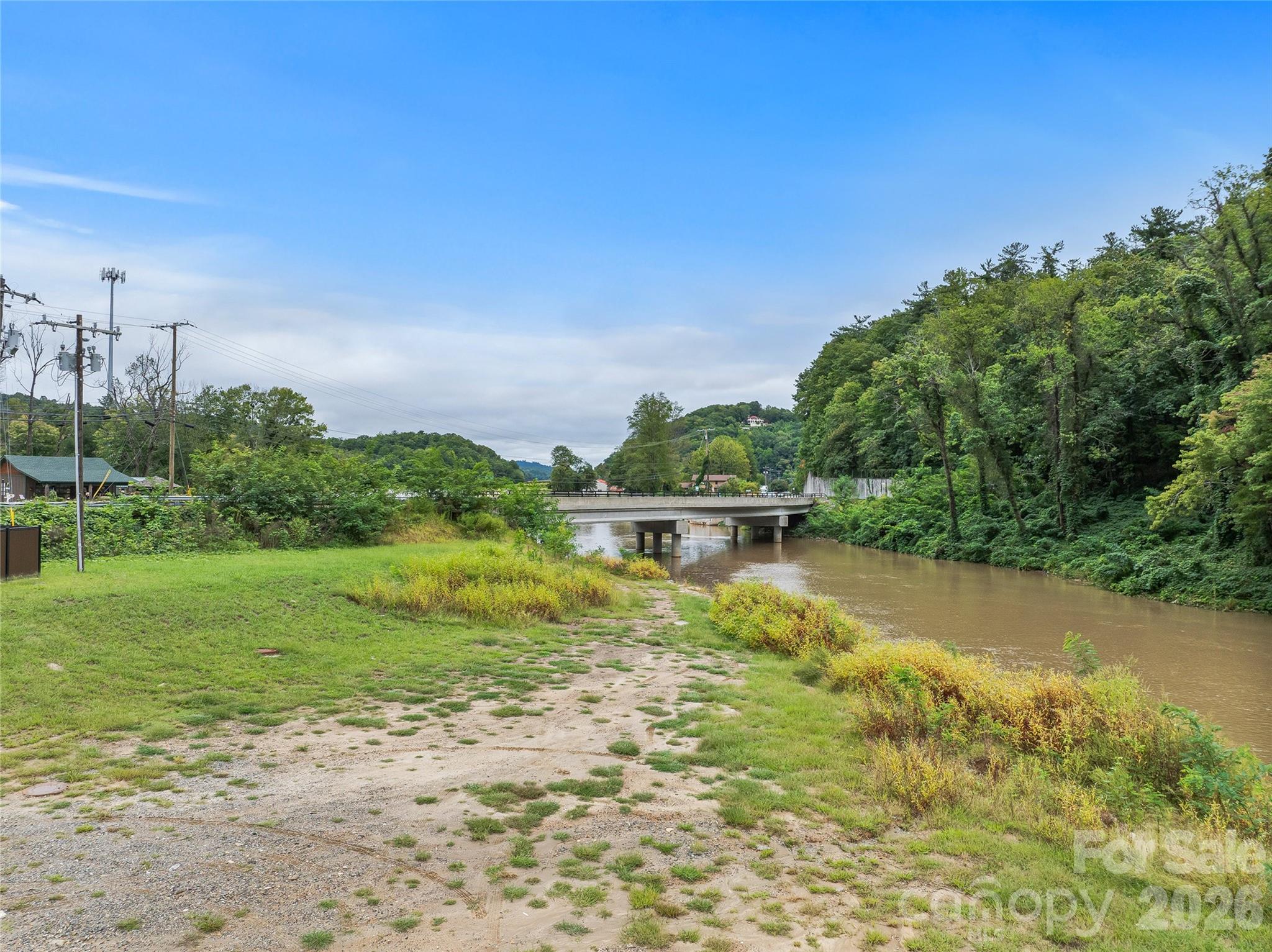 3127 Memorial Highway Property Photo 20