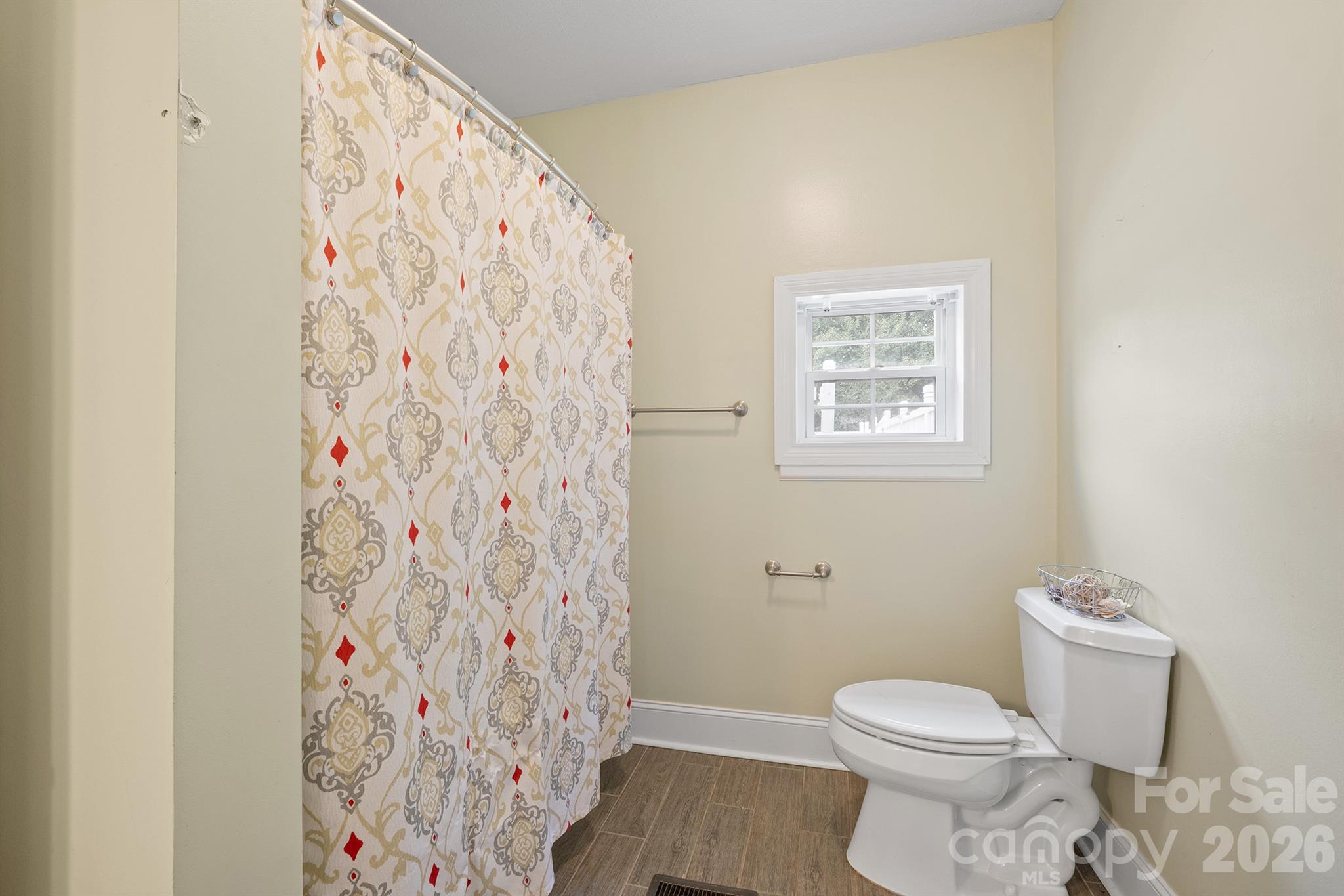 228 Hazeleen Avenue Property Photo 19
