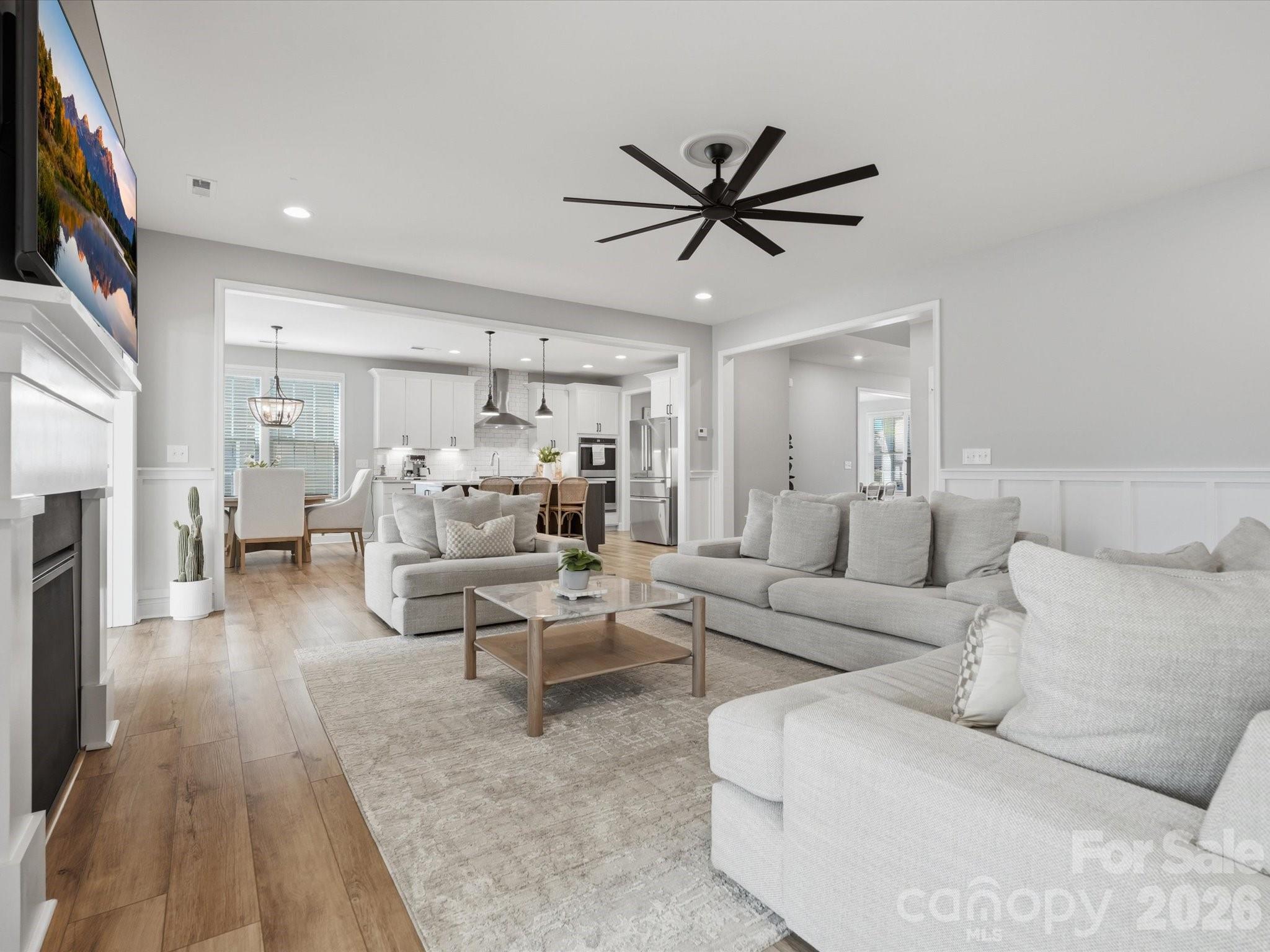 1001 Vettura Court Property Photo 15