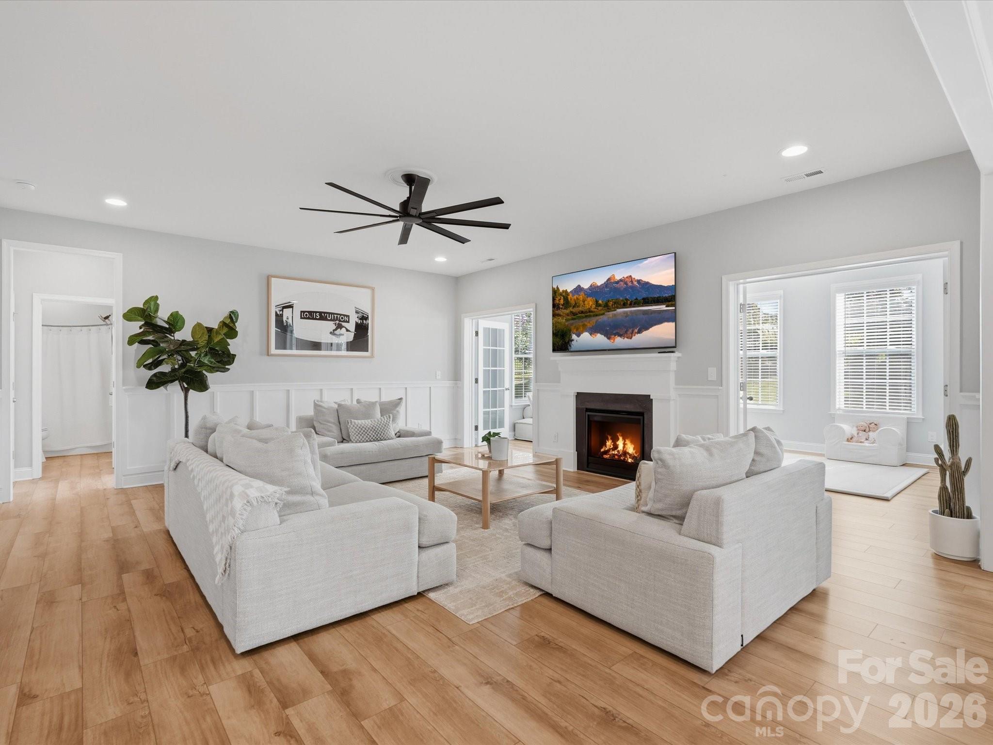 1001 Vettura Court Property Photo 16