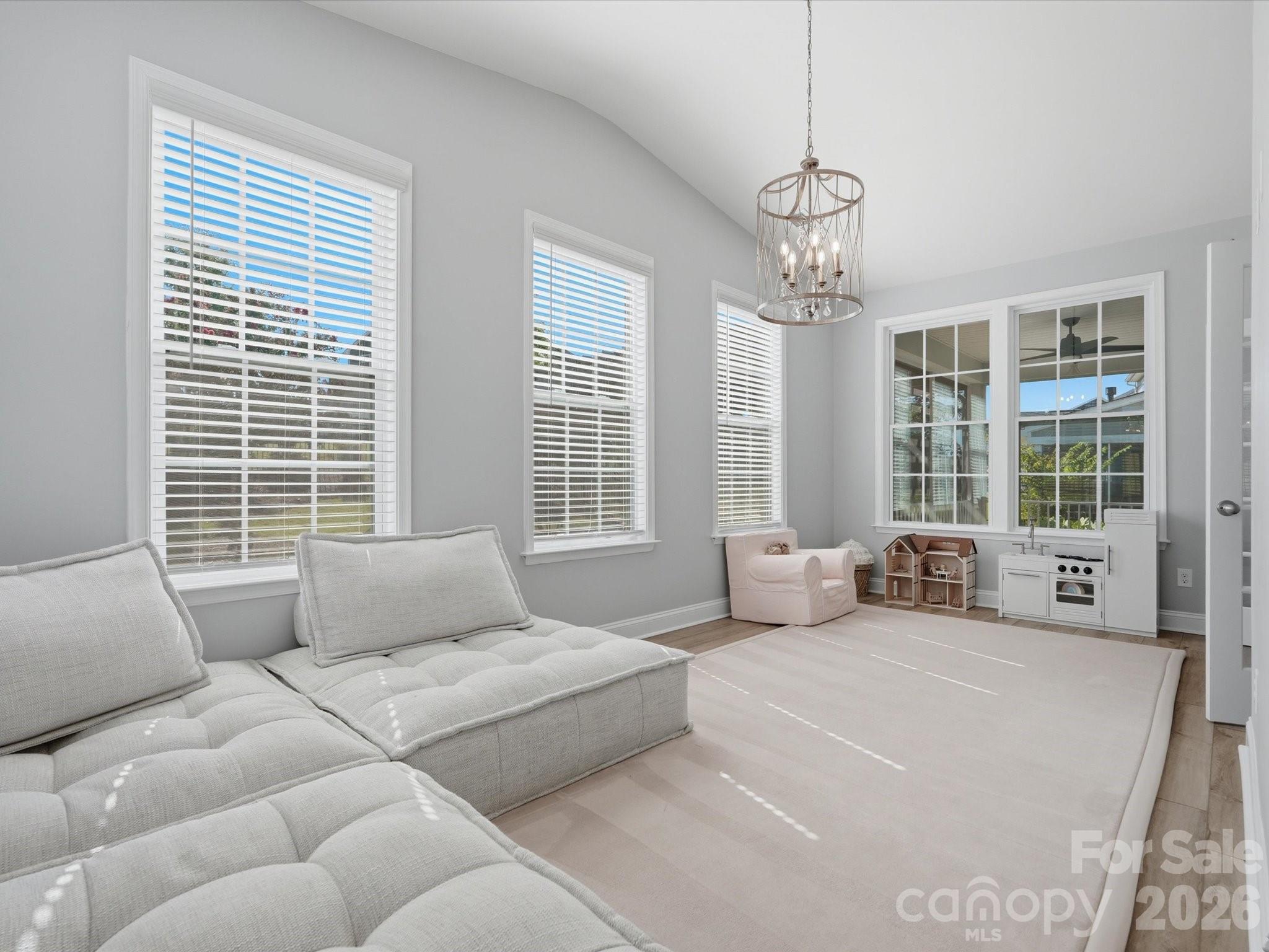 1001 Vettura Court Property Photo 18