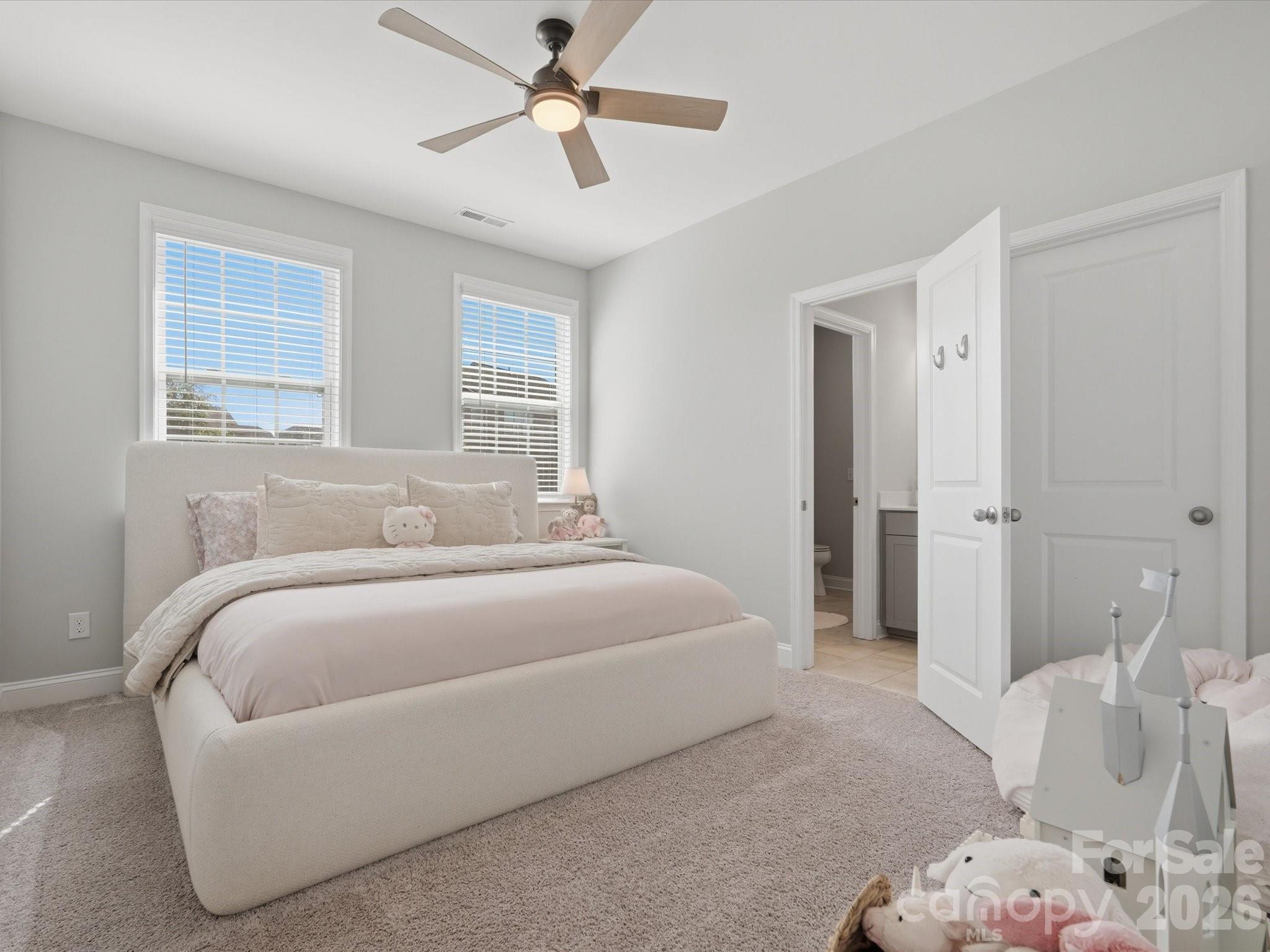 1001 Vettura Court Property Photo 32
