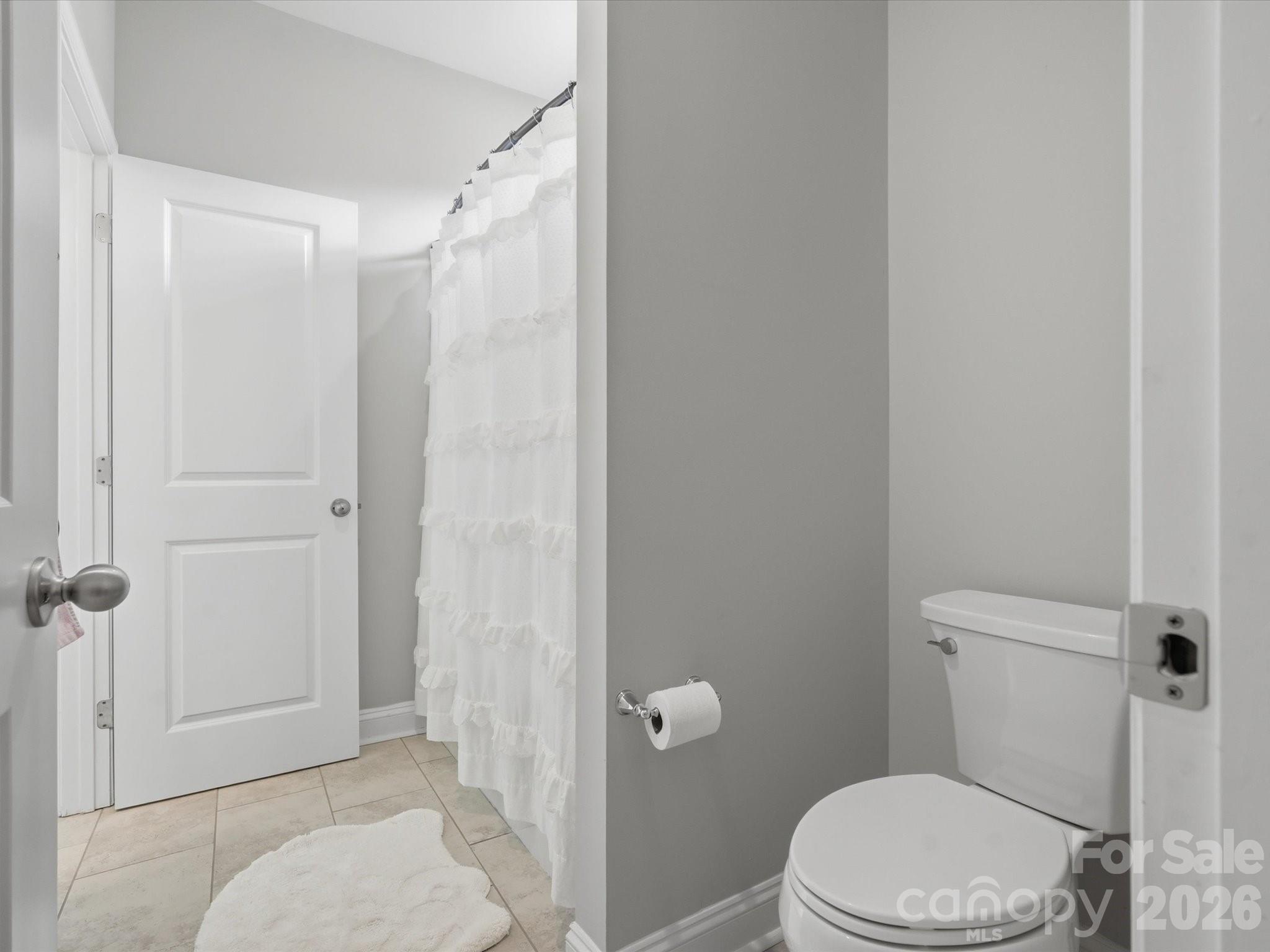 1001 Vettura Court Property Photo 36
