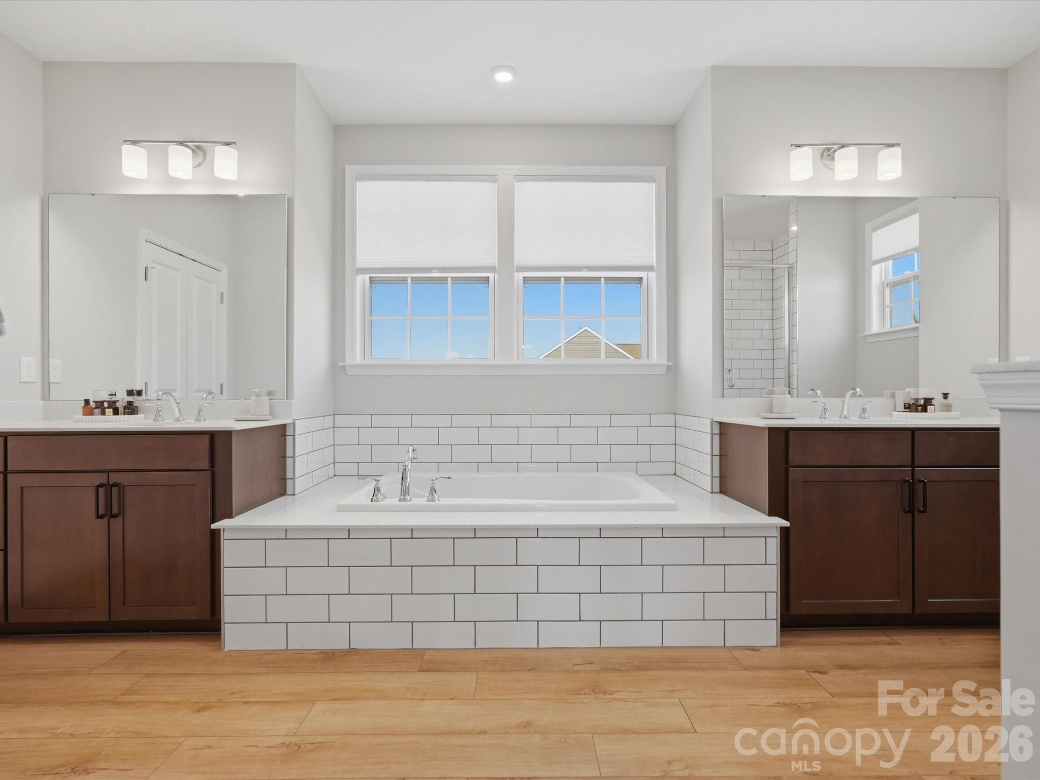 1001 Vettura Court Property Photo 38