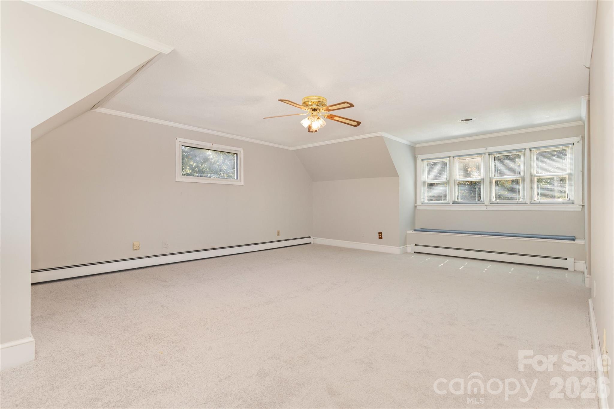 475 Baymount Drive Property Photo 29