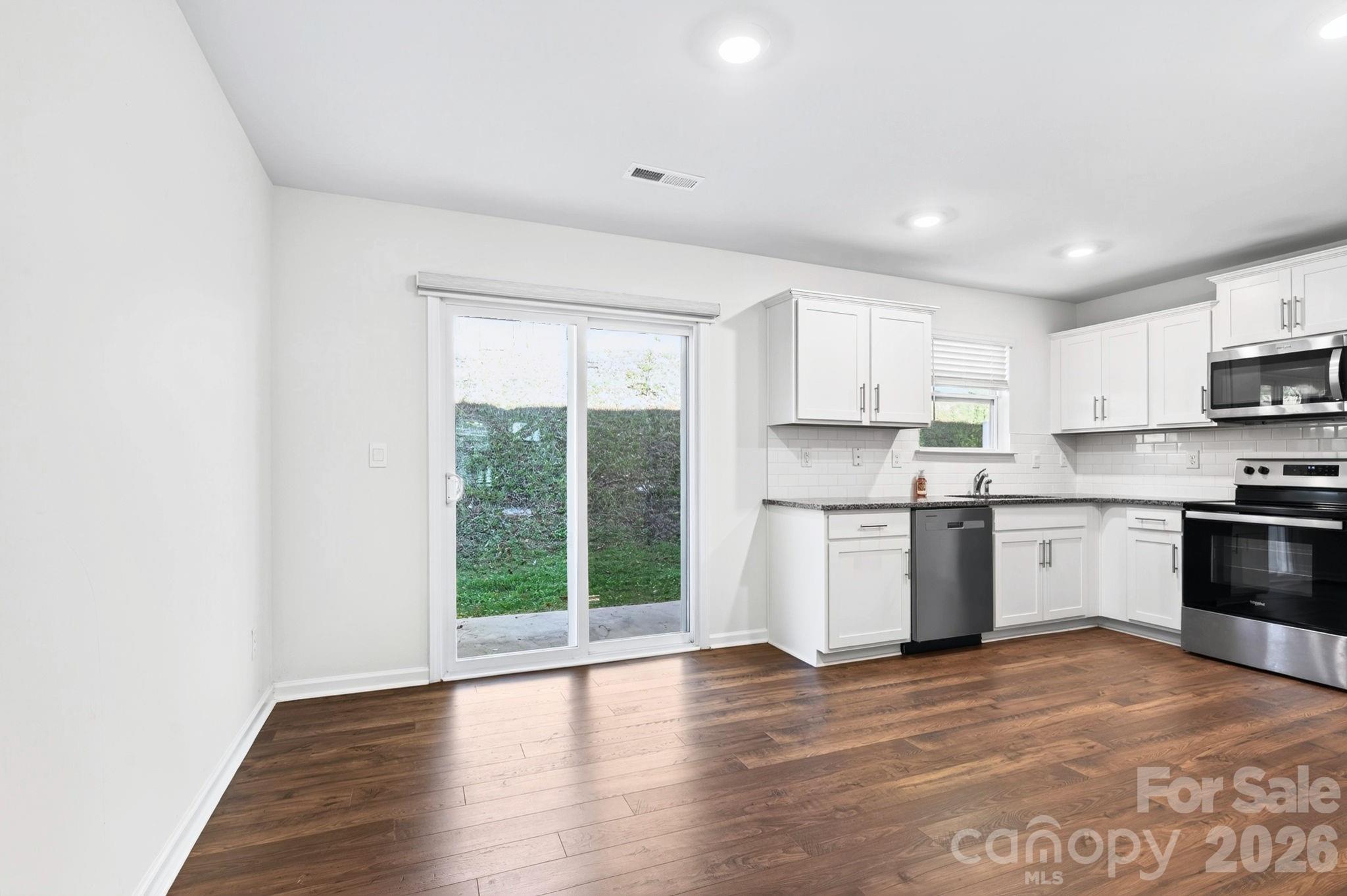 15 Virginia Commons Drive Property Photo 6