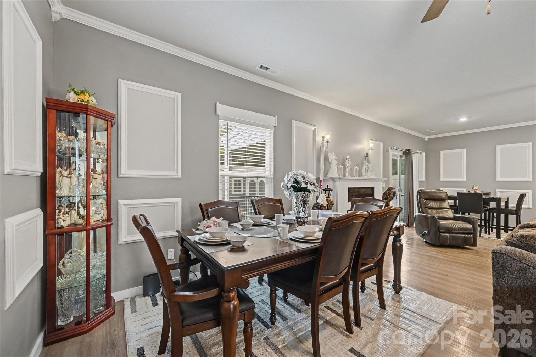 1582 Doran Terrace Property Photo 6