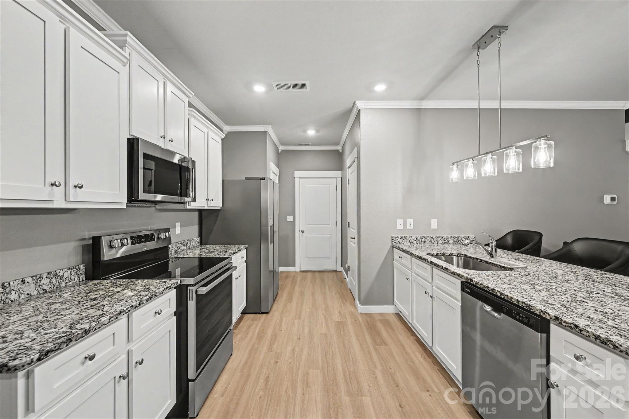 1582 Doran Terrace Property Photo 10