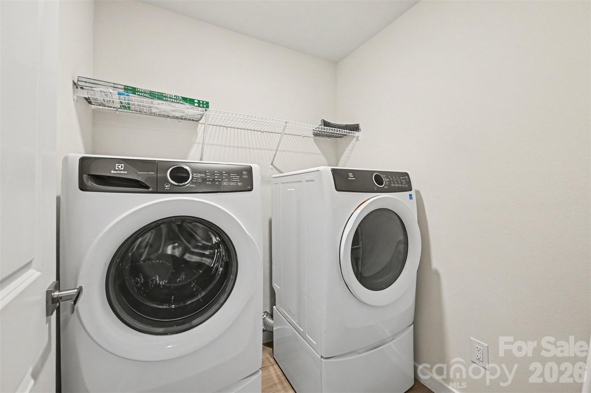 1582 Doran Terrace Property Photo 23