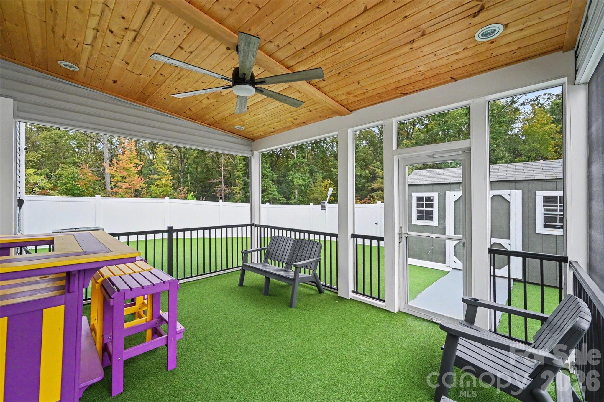 1582 Doran Terrace Property Photo 24