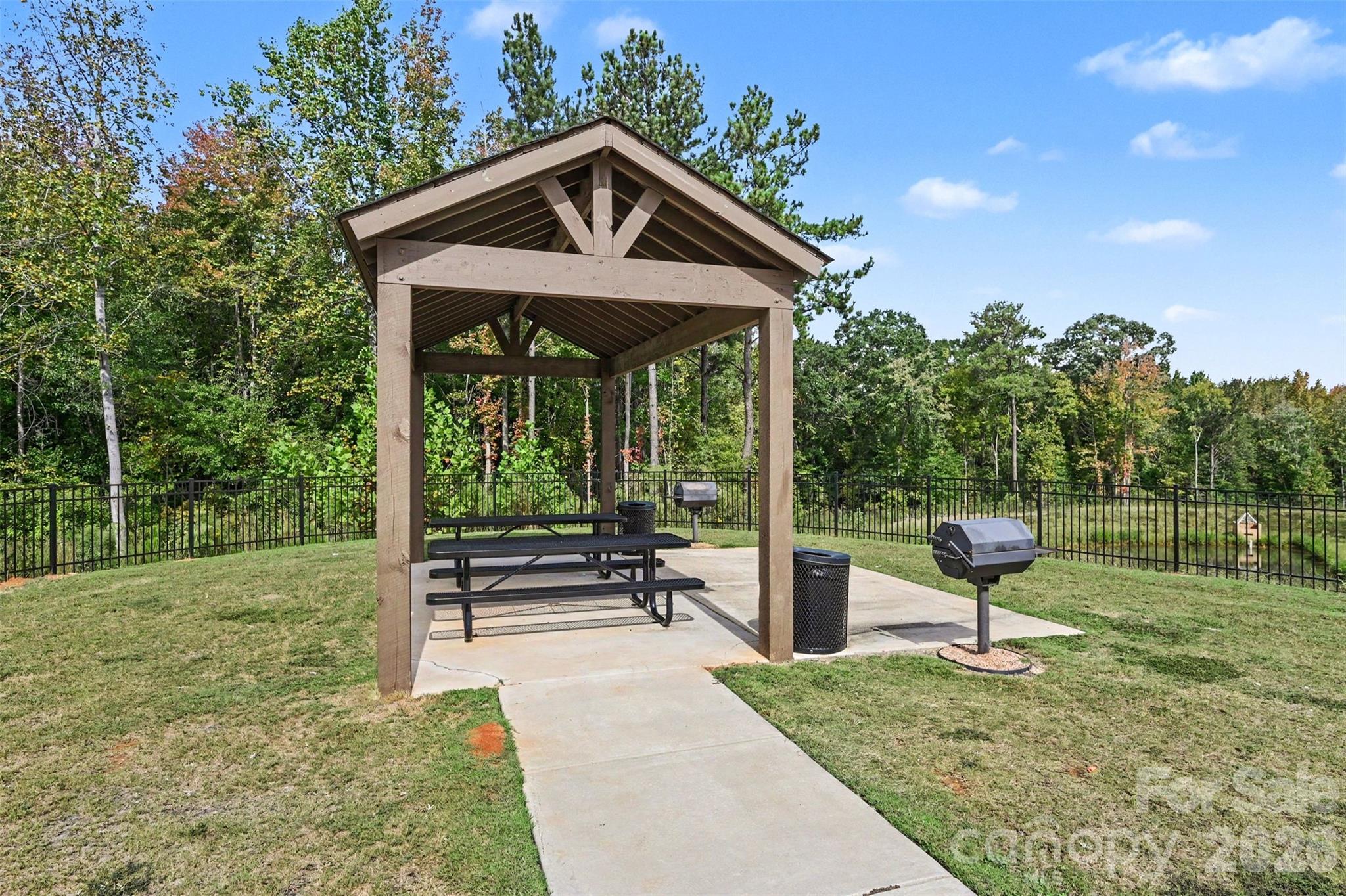 1582 Doran Terrace Property Photo 34