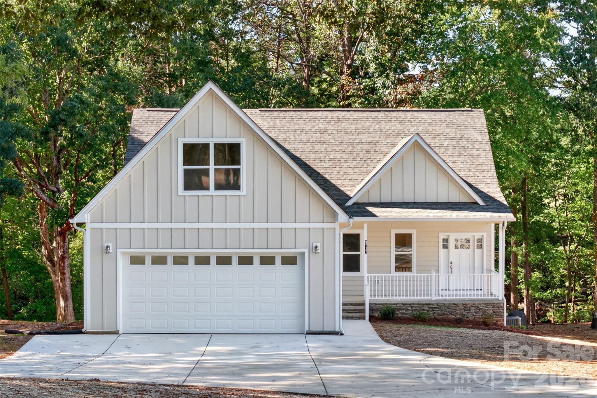 7669 Keistlers Store Road Property Photo 1