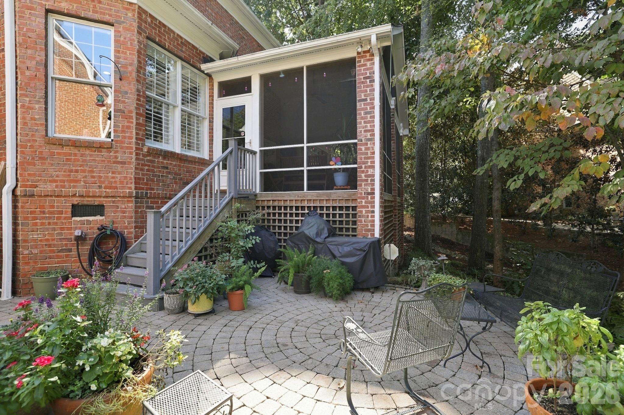 3716 Eastover Hills Court Property Photo 4