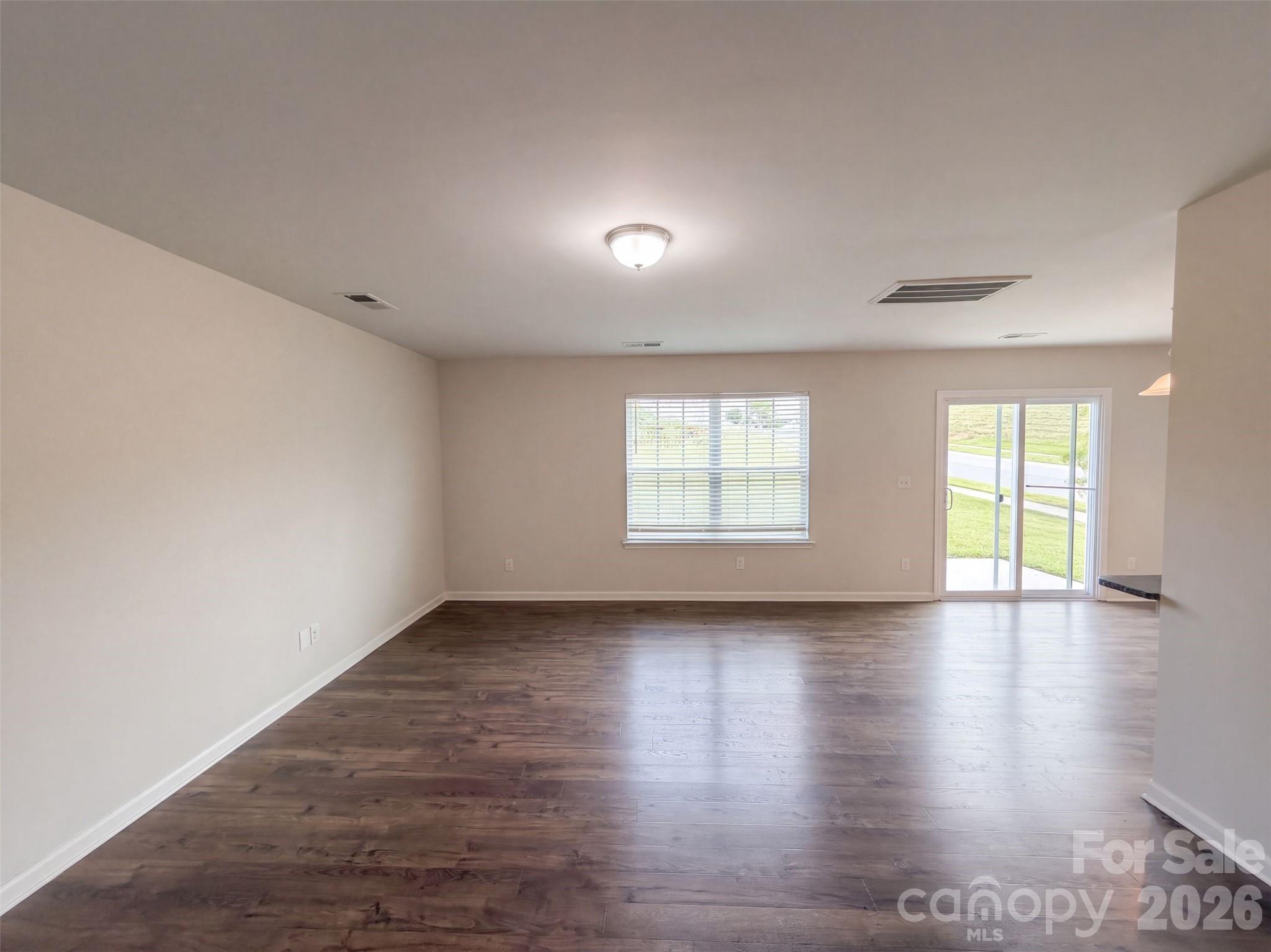 1554 Gaston Mountain Drive Property Photo 3