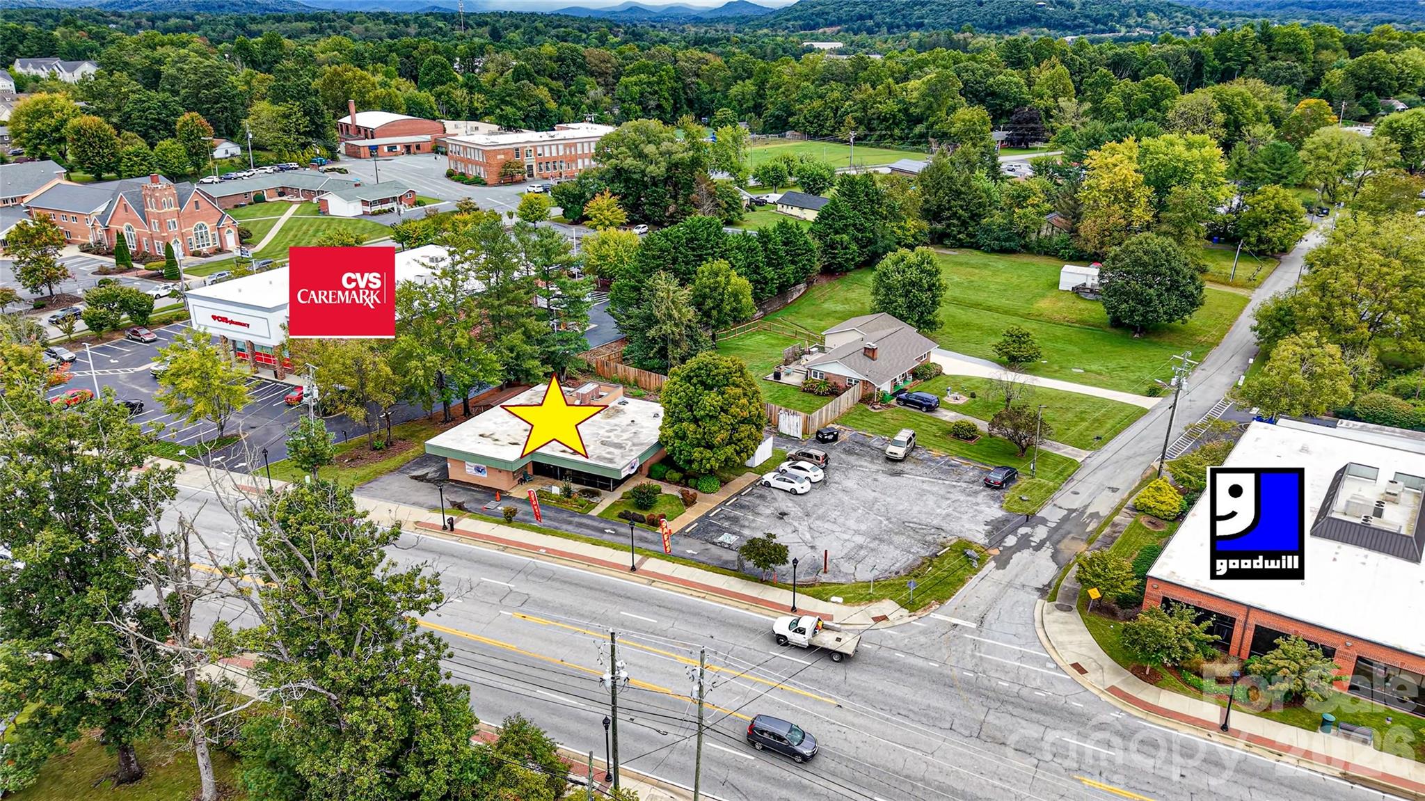 3484 Hendersonville Road Property Photo 1