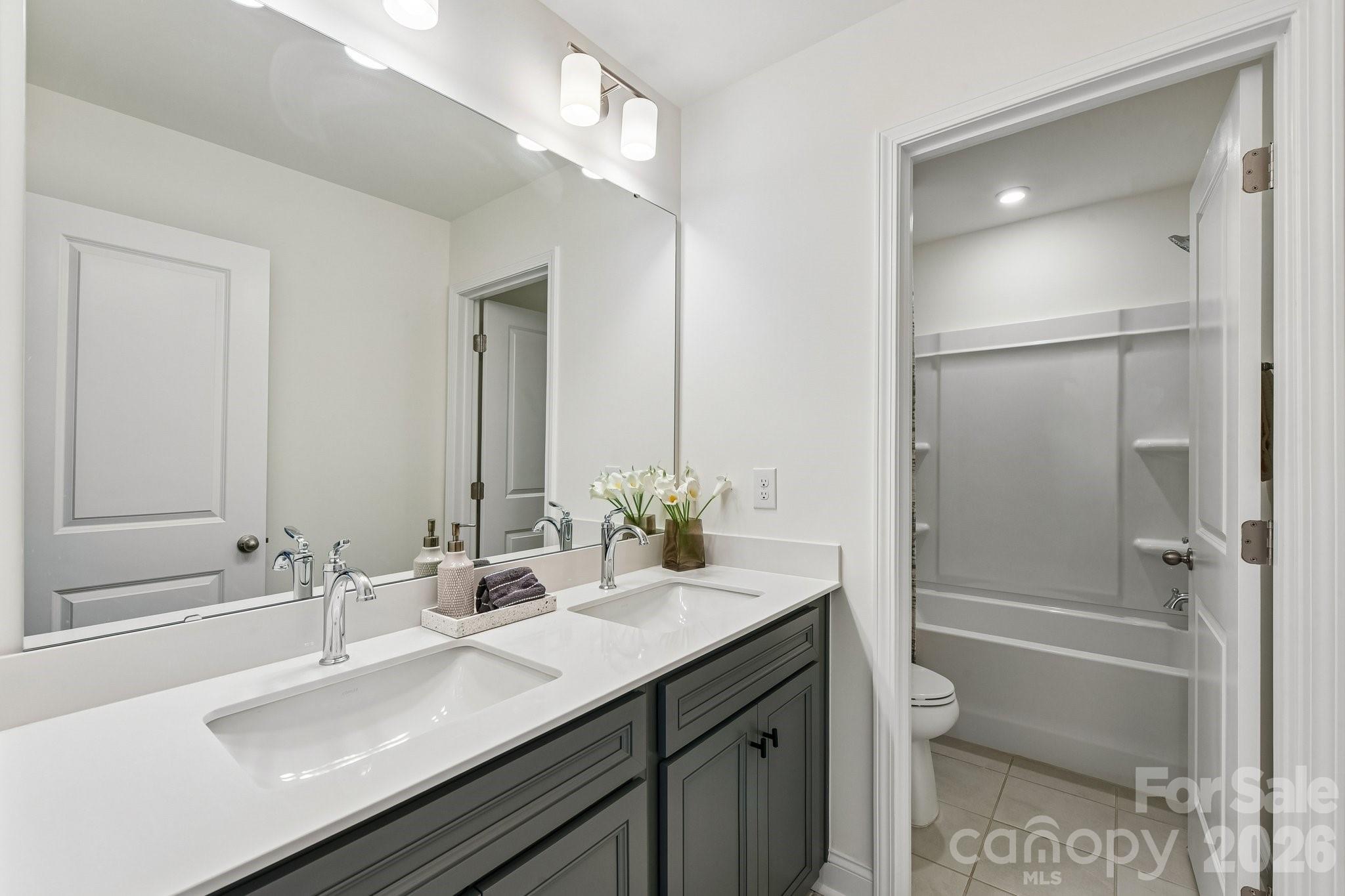 386 Supernova Drive Property Photo 17