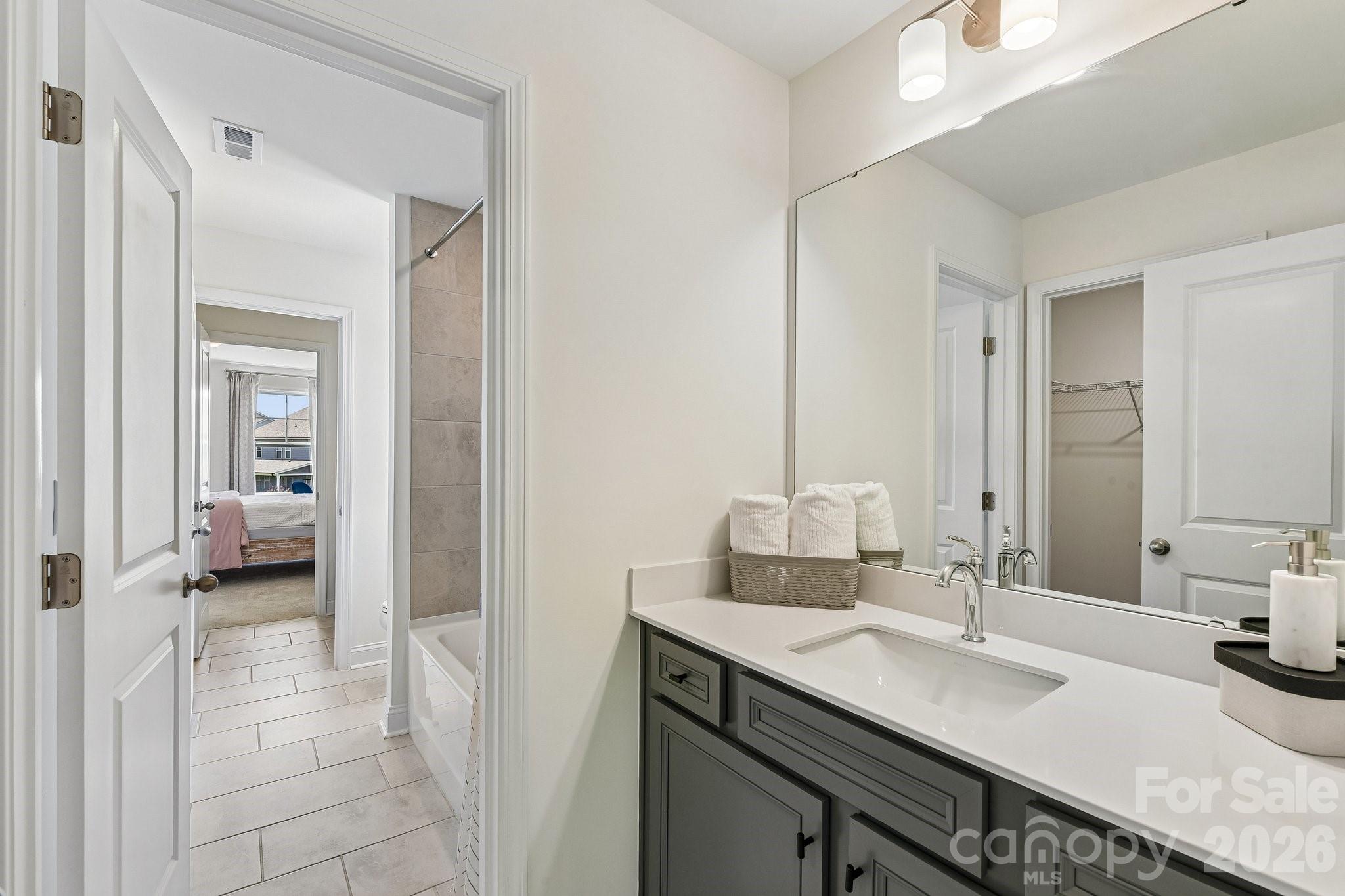 386 Supernova Drive Property Photo 23