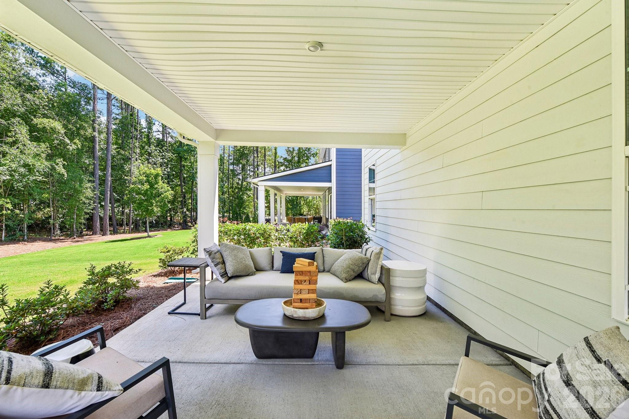 386 Supernova Drive Property Photo 37