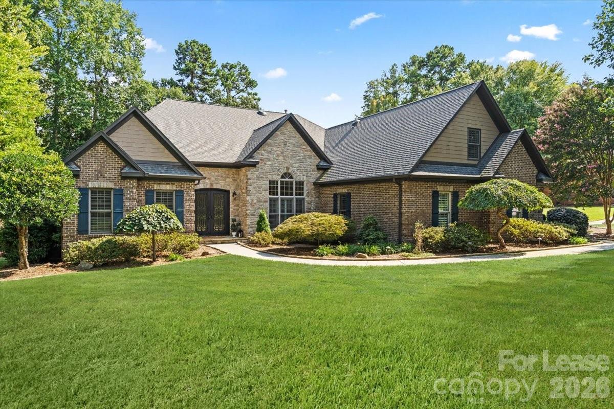 7832 Chapel Creek Drive Property Photo 1