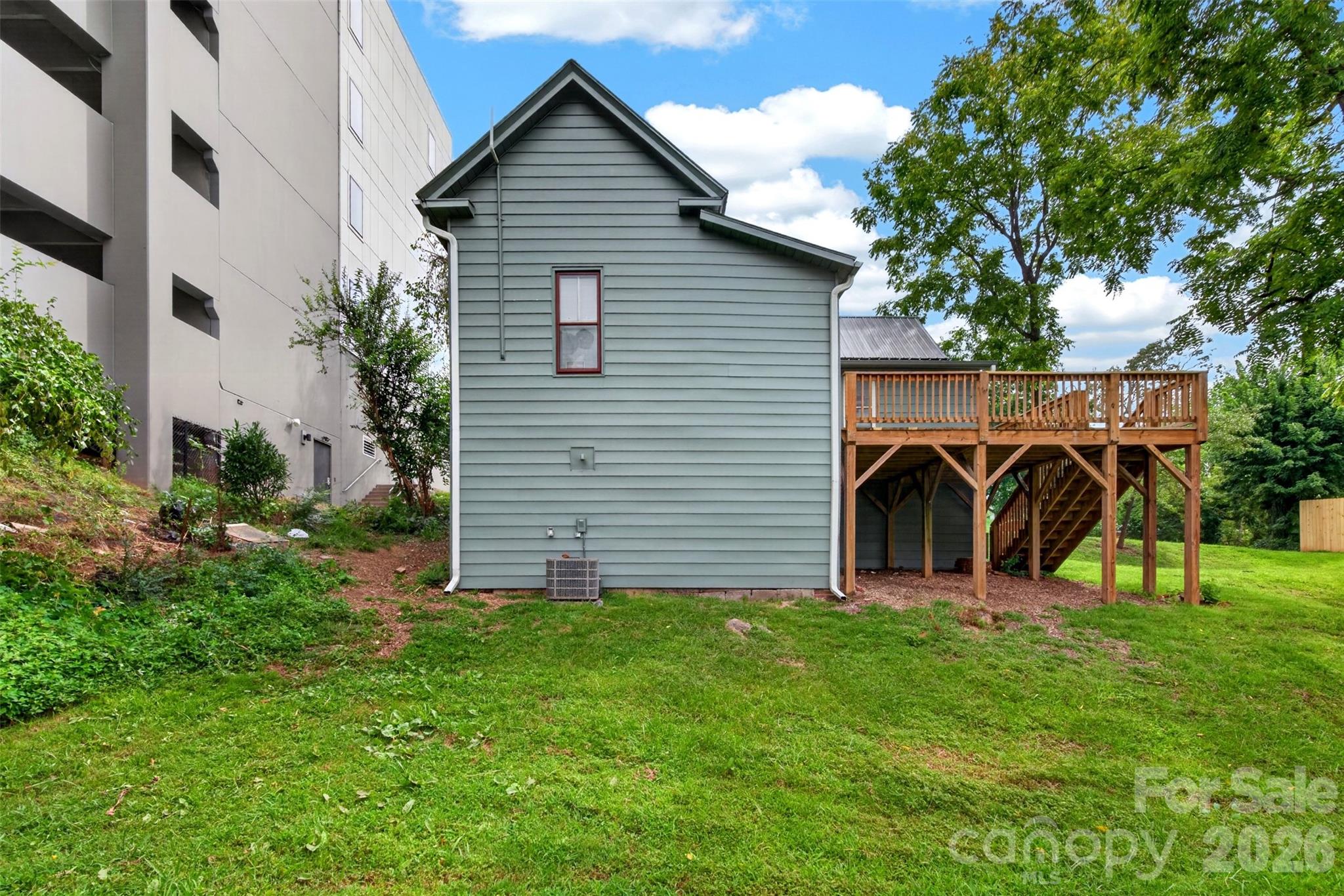 21 Pearl Street Property Photo 7