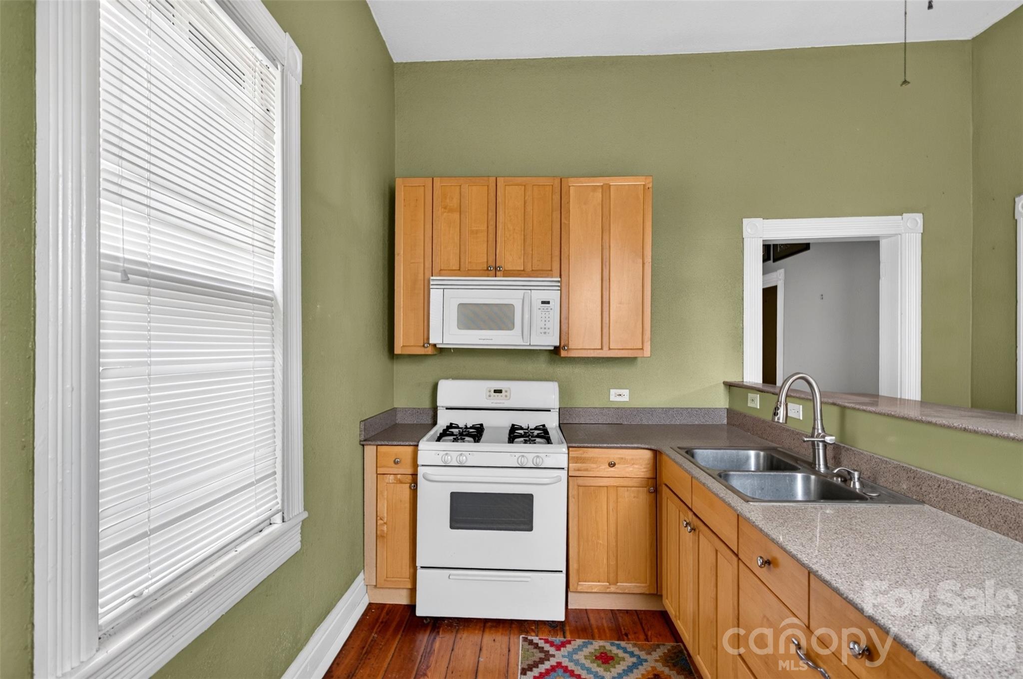 21 Pearl Street Property Photo 28