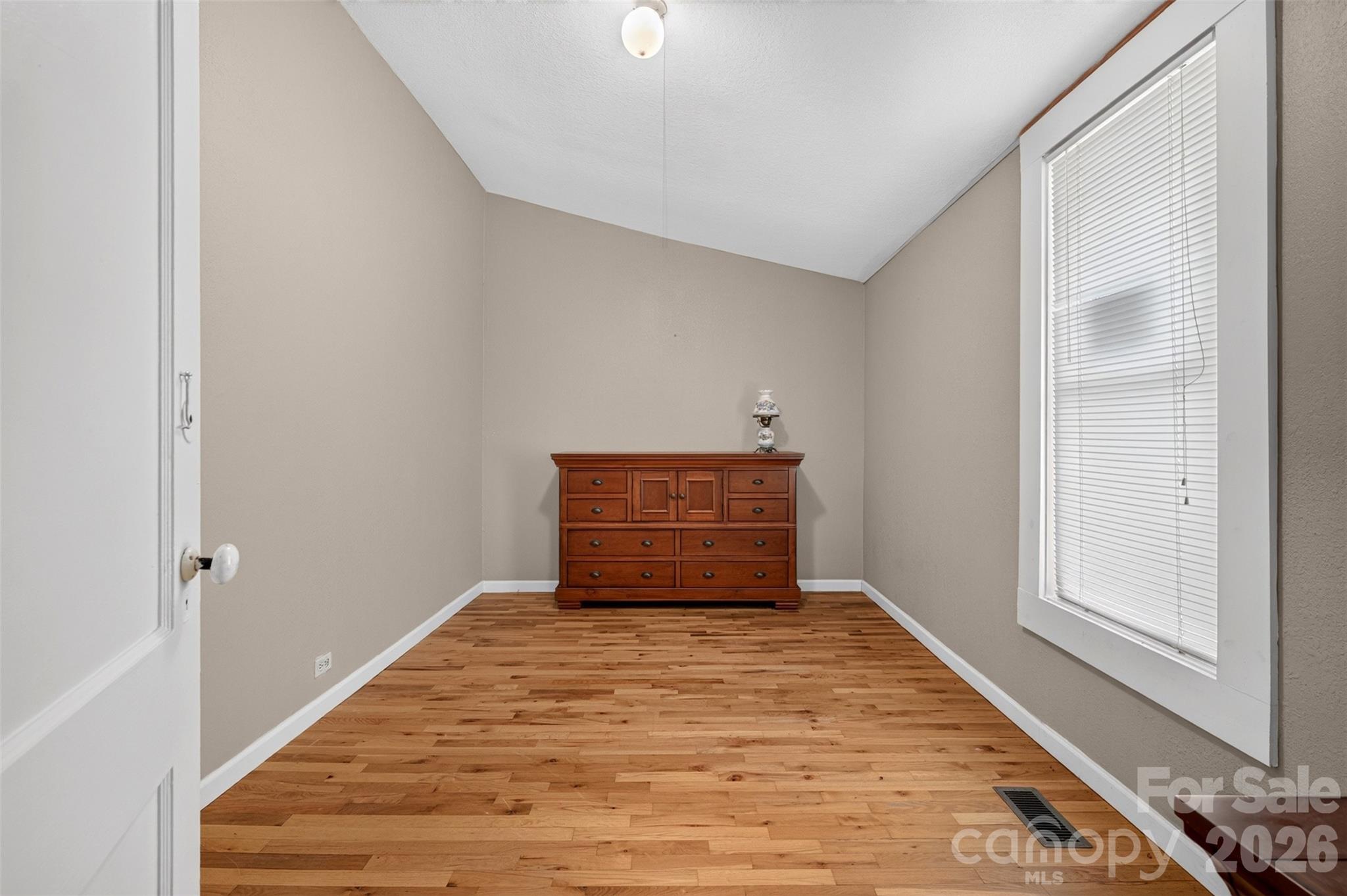 21 Pearl Street Property Photo 31