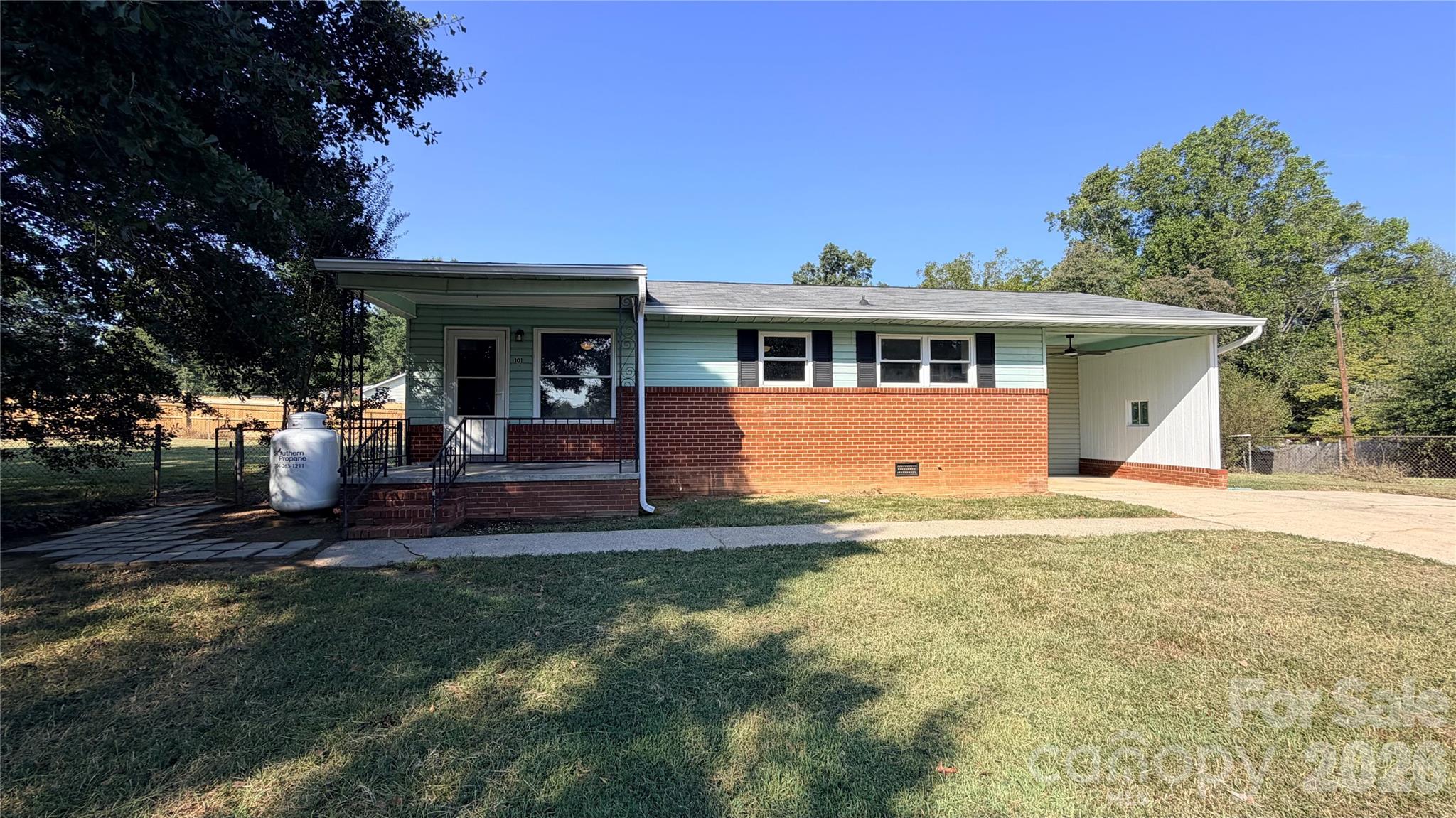 101 Craig Street Property Photo 1