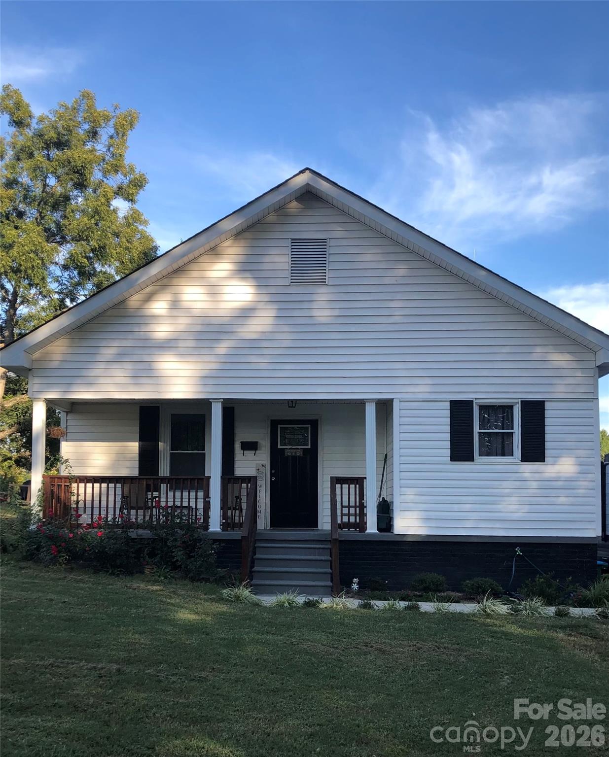 611 S Central Avenue Property Photo 1